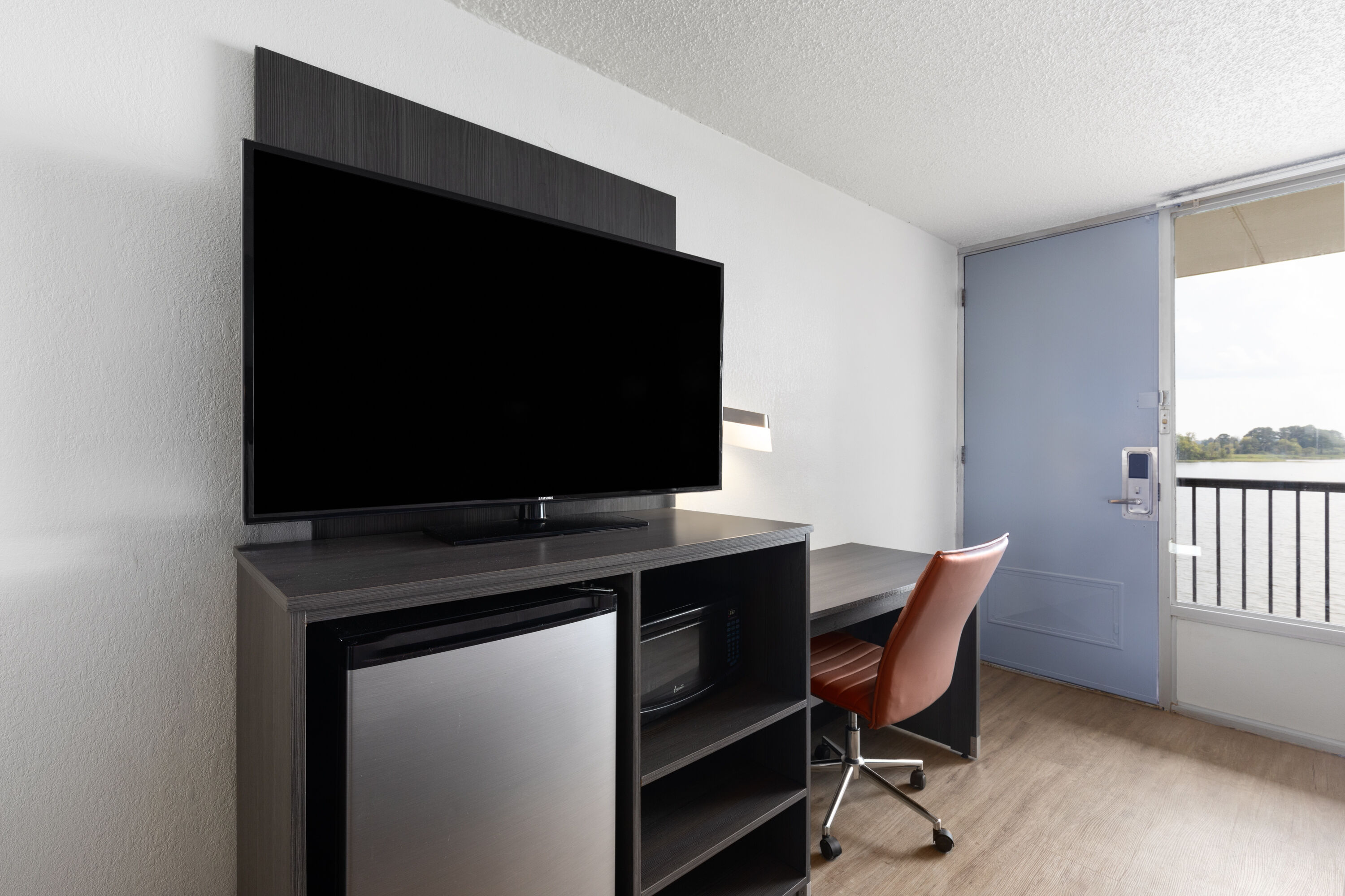 Guest room at the Super 8 by Wyndham Riverside AL in Riverside, Alabama