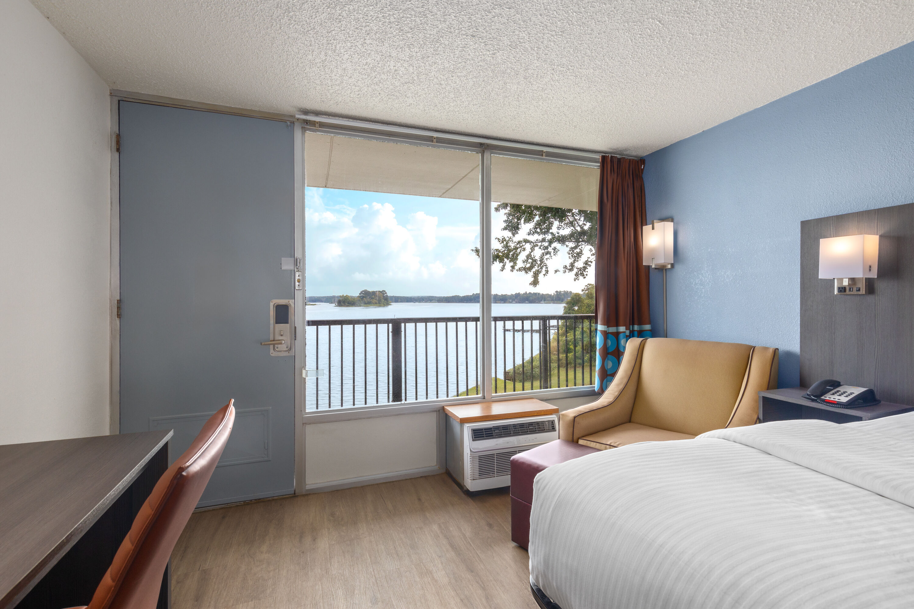 Guest room at the Super 8 by Wyndham Riverside AL in Riverside, Alabama