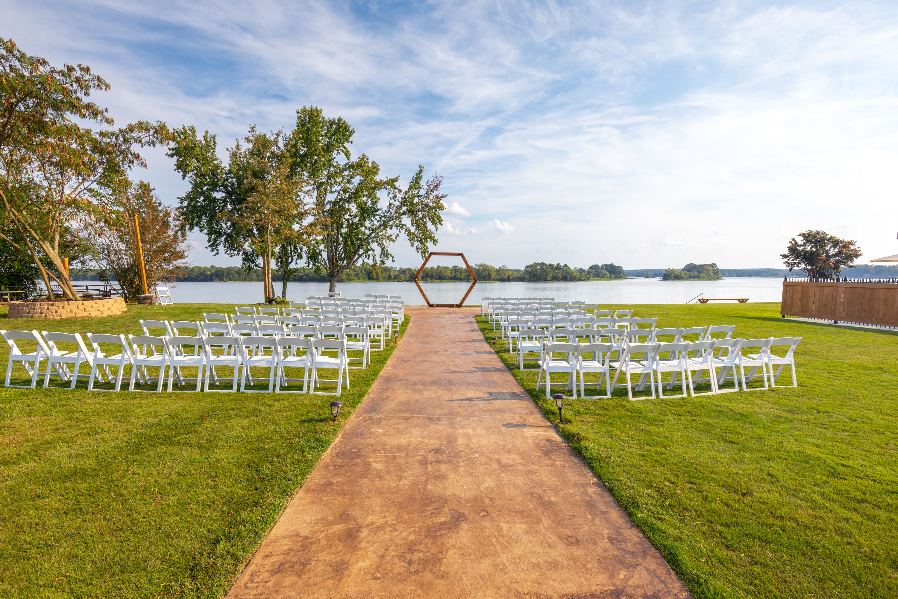Scenic Image of Super 8 by Wyndham Riverside AL hotel in Riverside, Alabama
