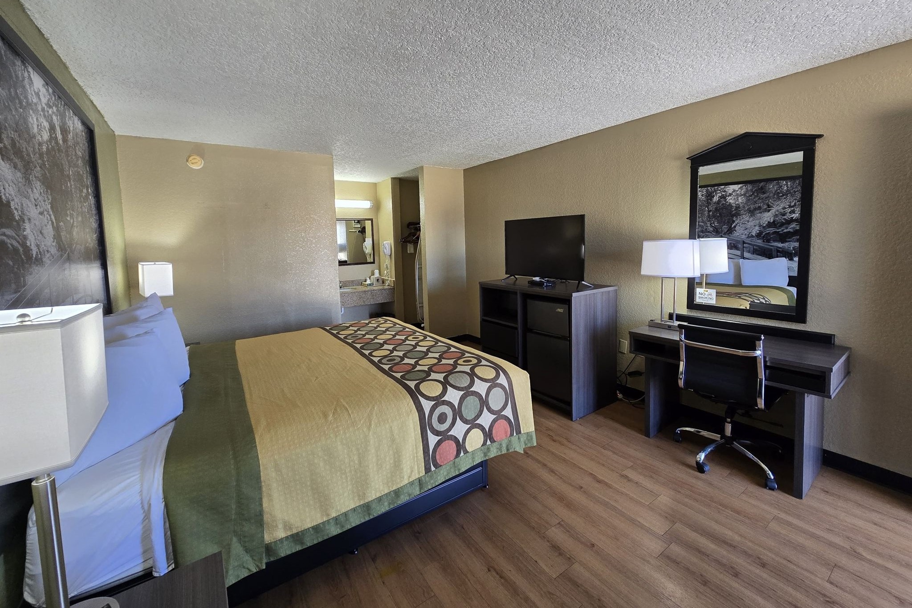 Guest room at the Super 8 by Wyndham Arkadelphia Caddo Valley Area in Arkadelphia, Arkansas