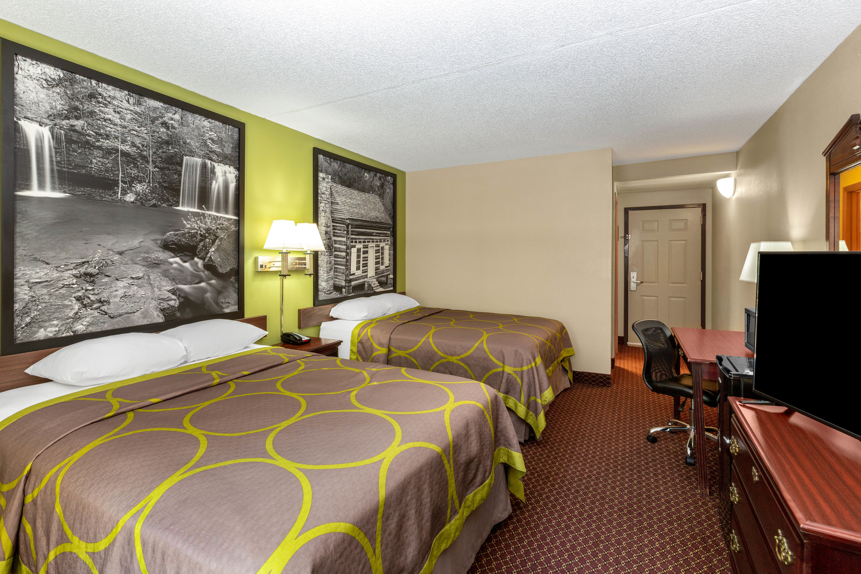 Super 8 By Wyndham Eureka Springs Eureka Springs Ar Hotels