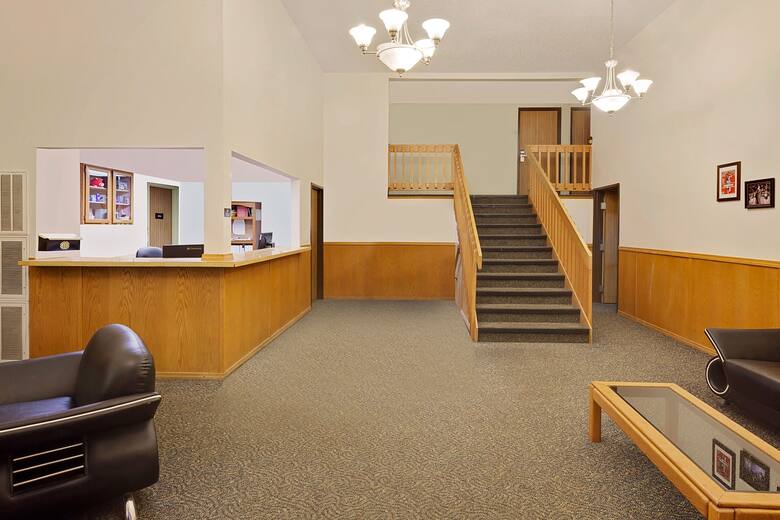 Super 8 - Fayetteville hotel lobby in Fayetteville, Arkansas