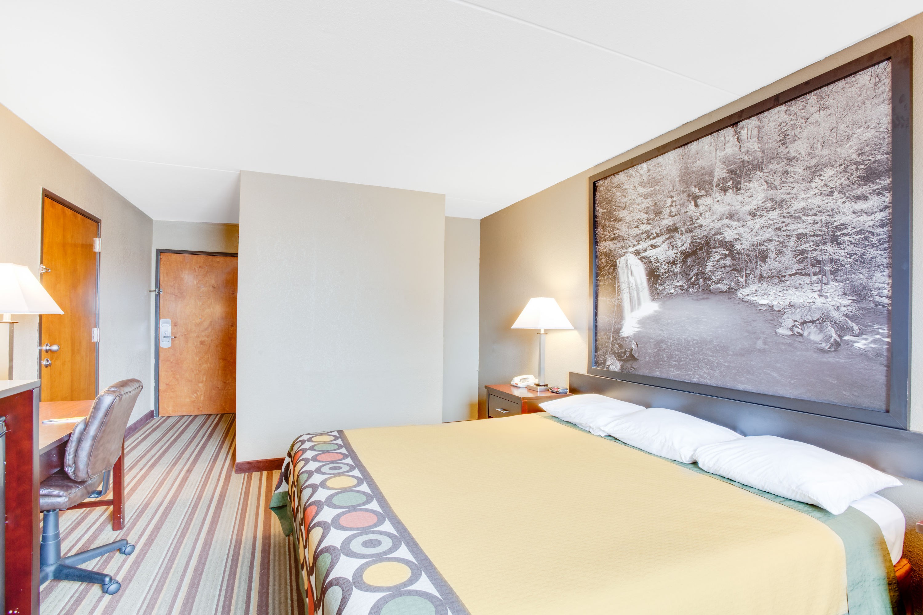 Guest room at the Super 8 by Wyndham Morrilton in Morrilton, Arkansas