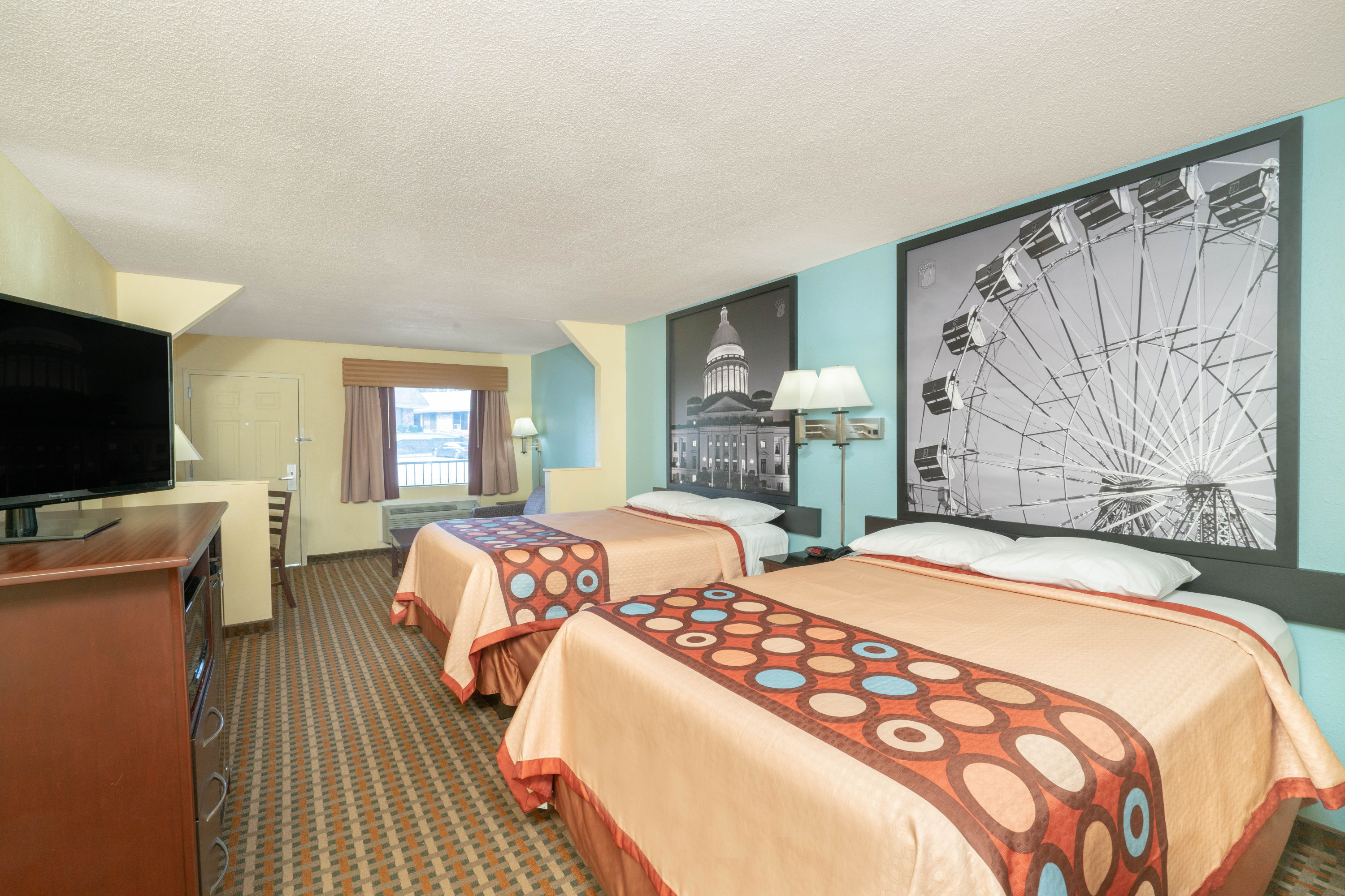 Super 8 by Wyndham North Little Rock/McCain suite in North Little Rock, Arkansas