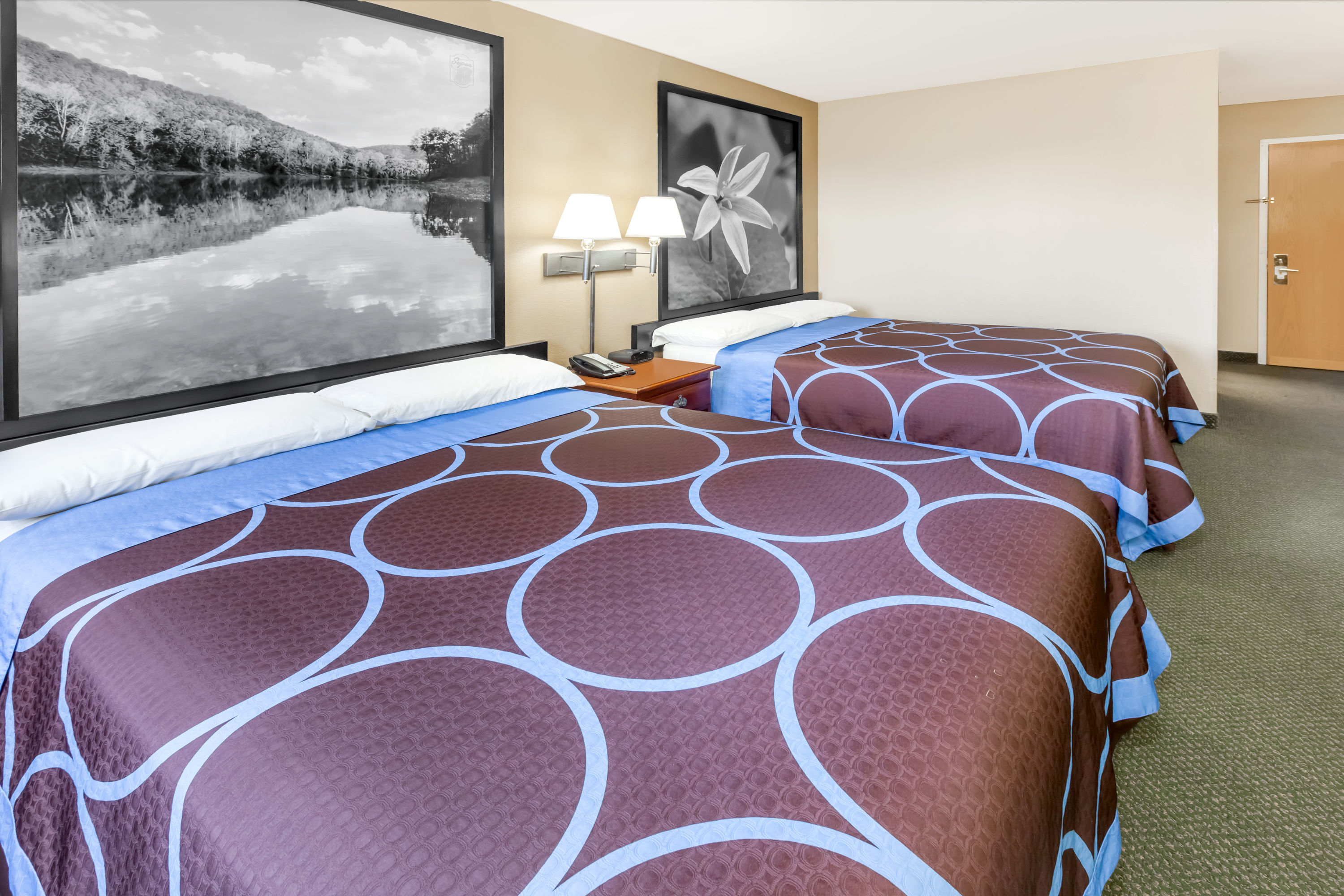 Guest room at the Super 8 by Wyndham Pine Bluff in Pine Bluff, Arkansas