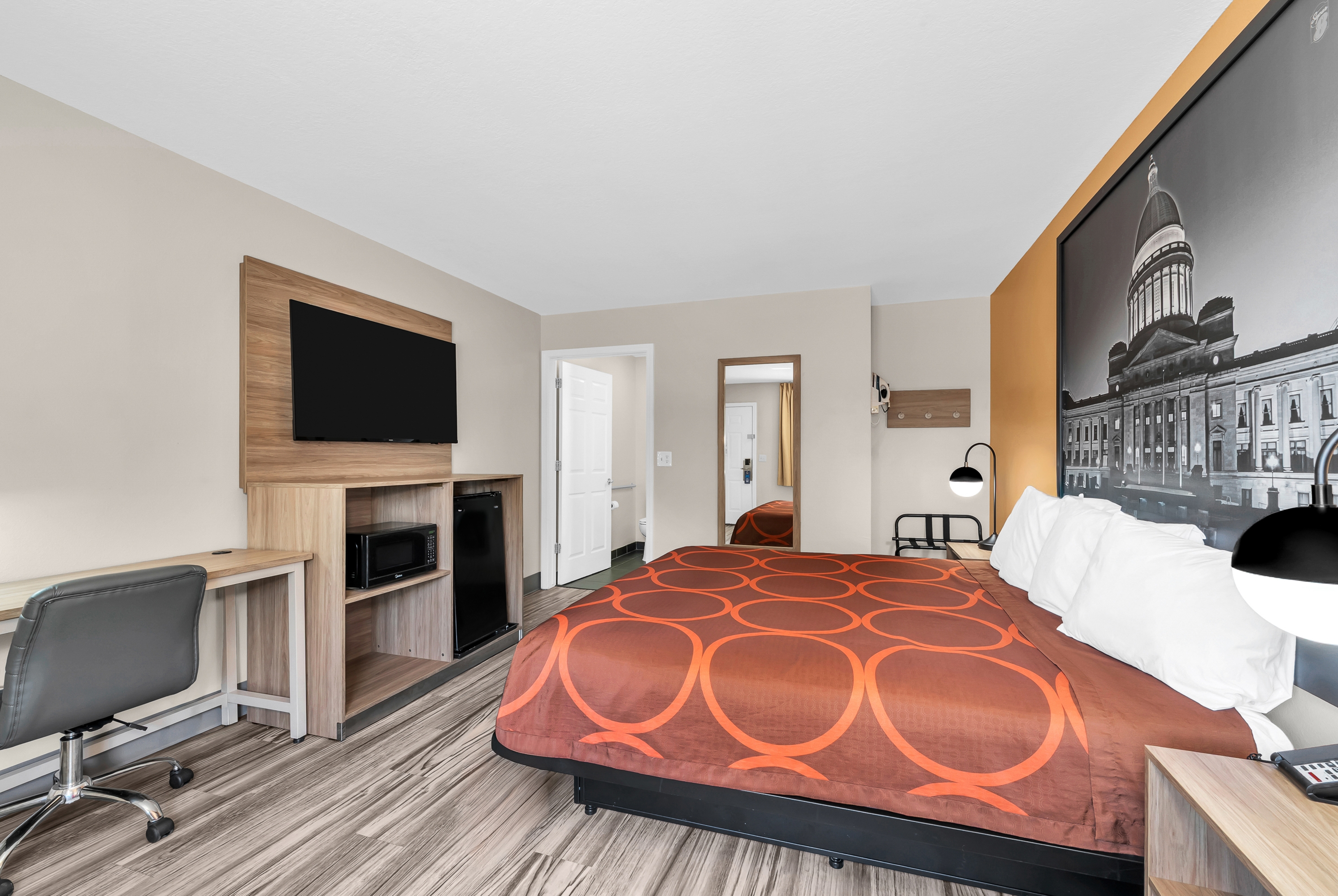 Guest room at the Super 8 by Wyndham Siloam Springs in Siloam Springs, Arkansas