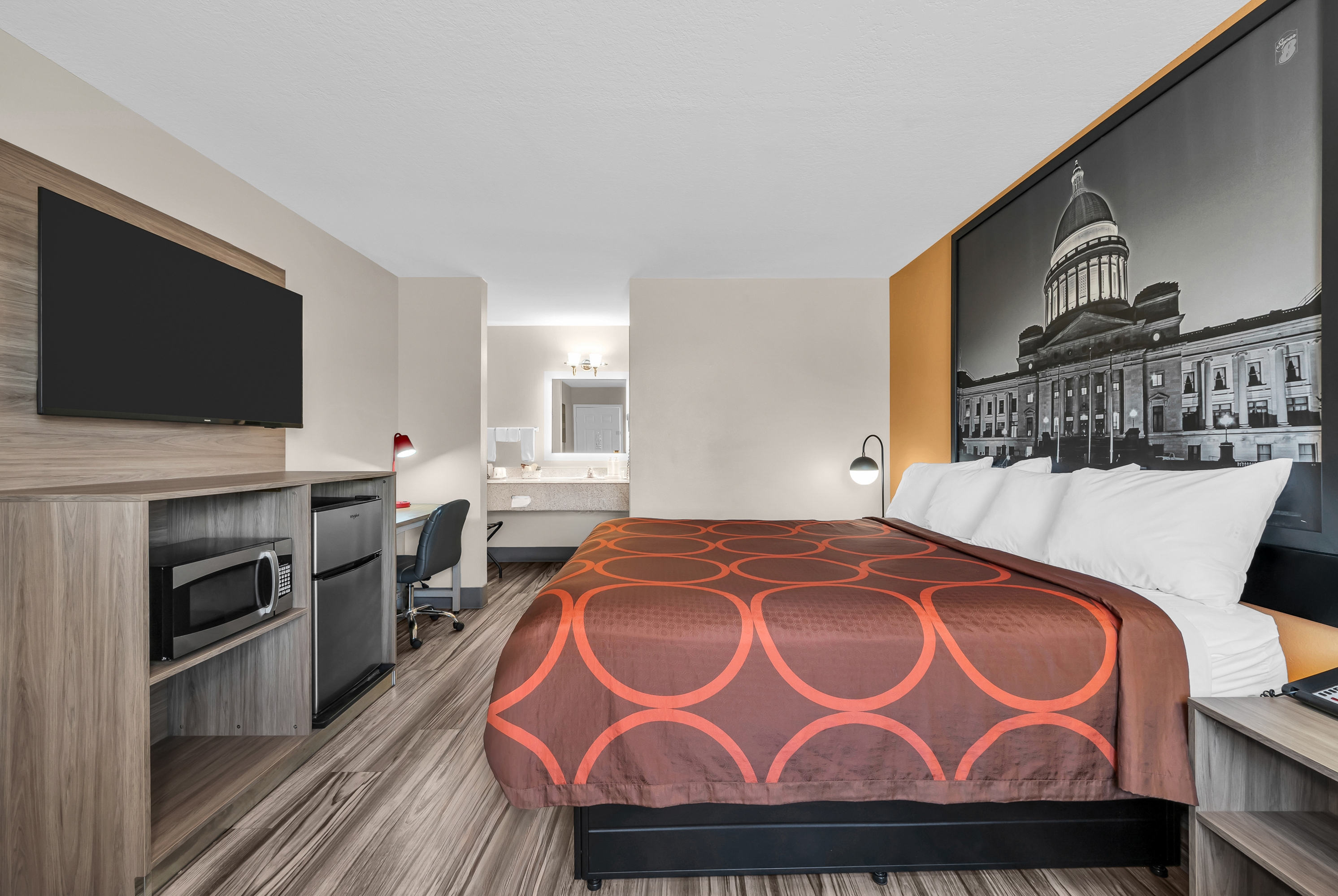 Guest room at the Super 8 by Wyndham Siloam Springs in Siloam Springs, Arkansas