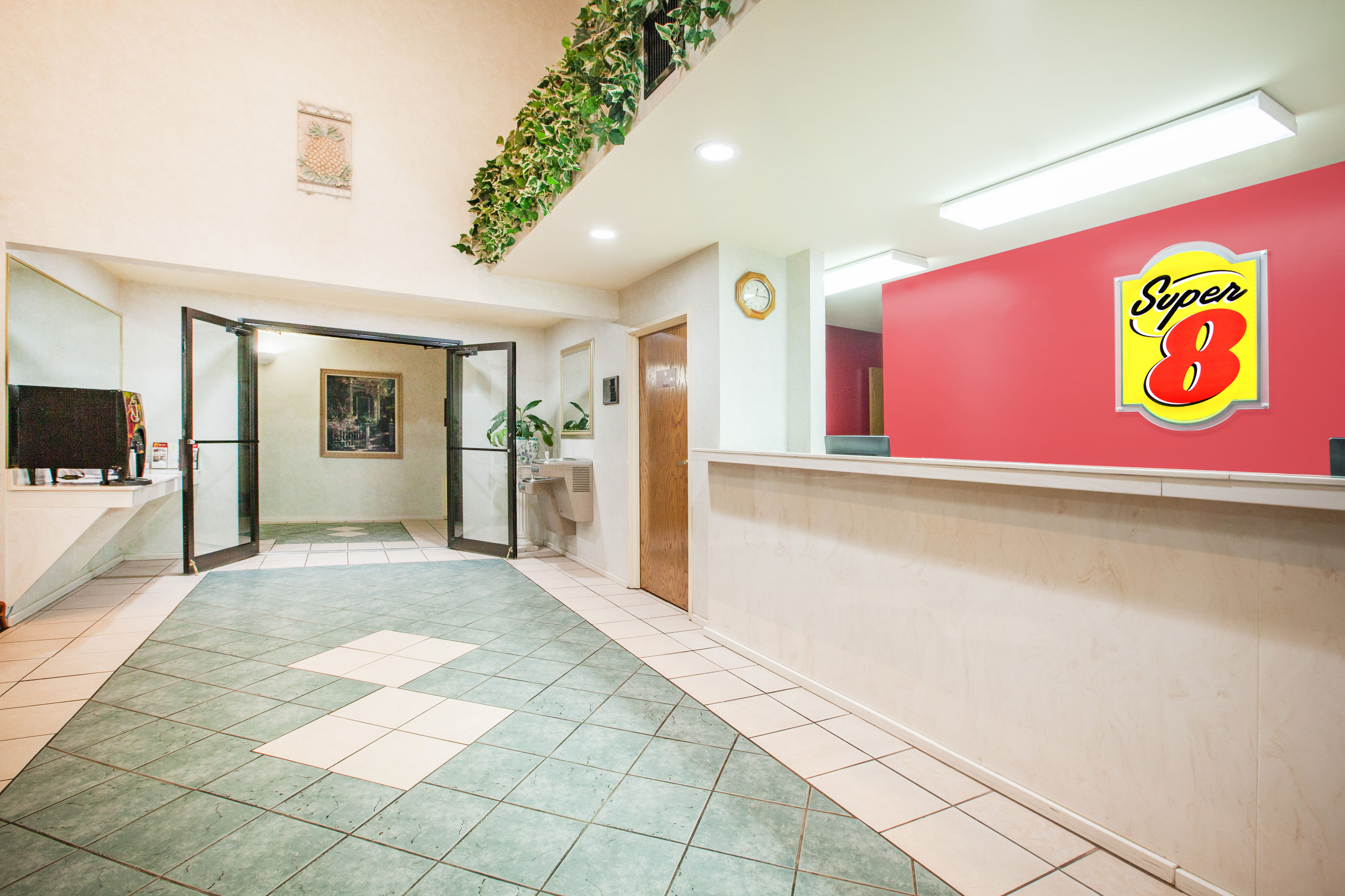 Super 8 By Wyndham White Hall White Hall Ar Hotels