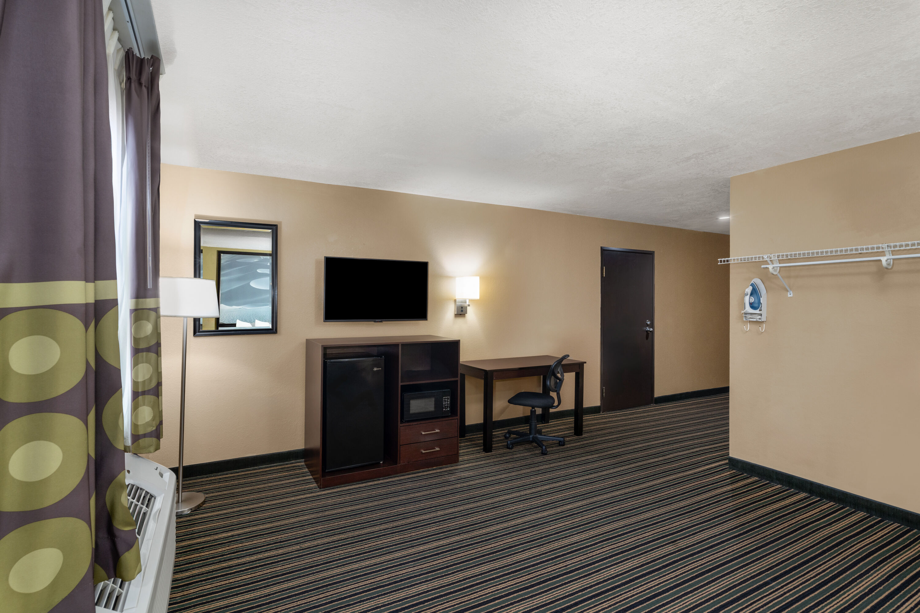 Guest room at the Super 8 by Wyndham Casa Grande in Casa Grande, Arizona