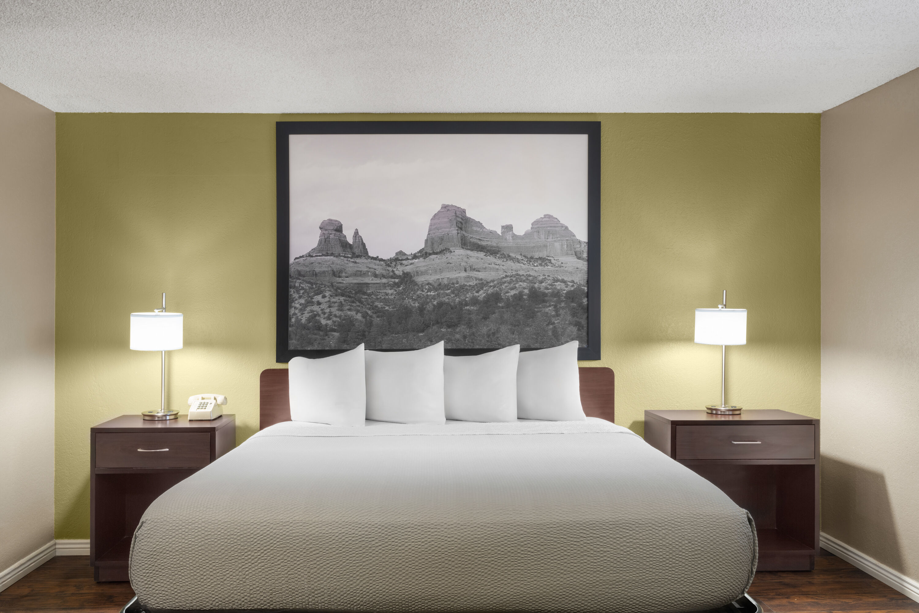 Super 8 by Wyndham Casa Grande suite in Casa Grande, Arizona