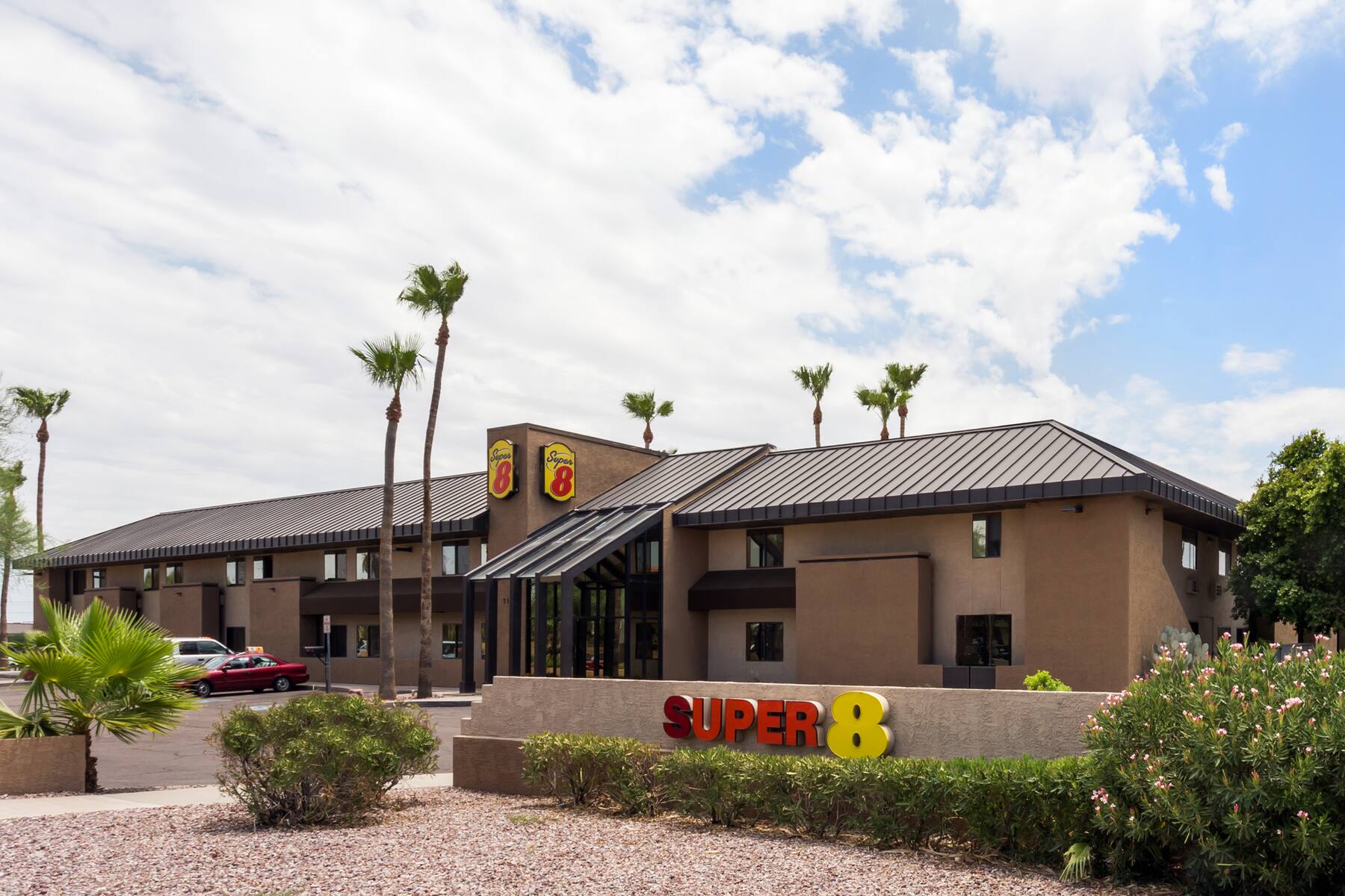 Exterior of Super 8 Chandler Phoenix hotel in Chandler, Arizona Exterior of Super 8 Chandler Phoenix hotel in Chandler, Arizona