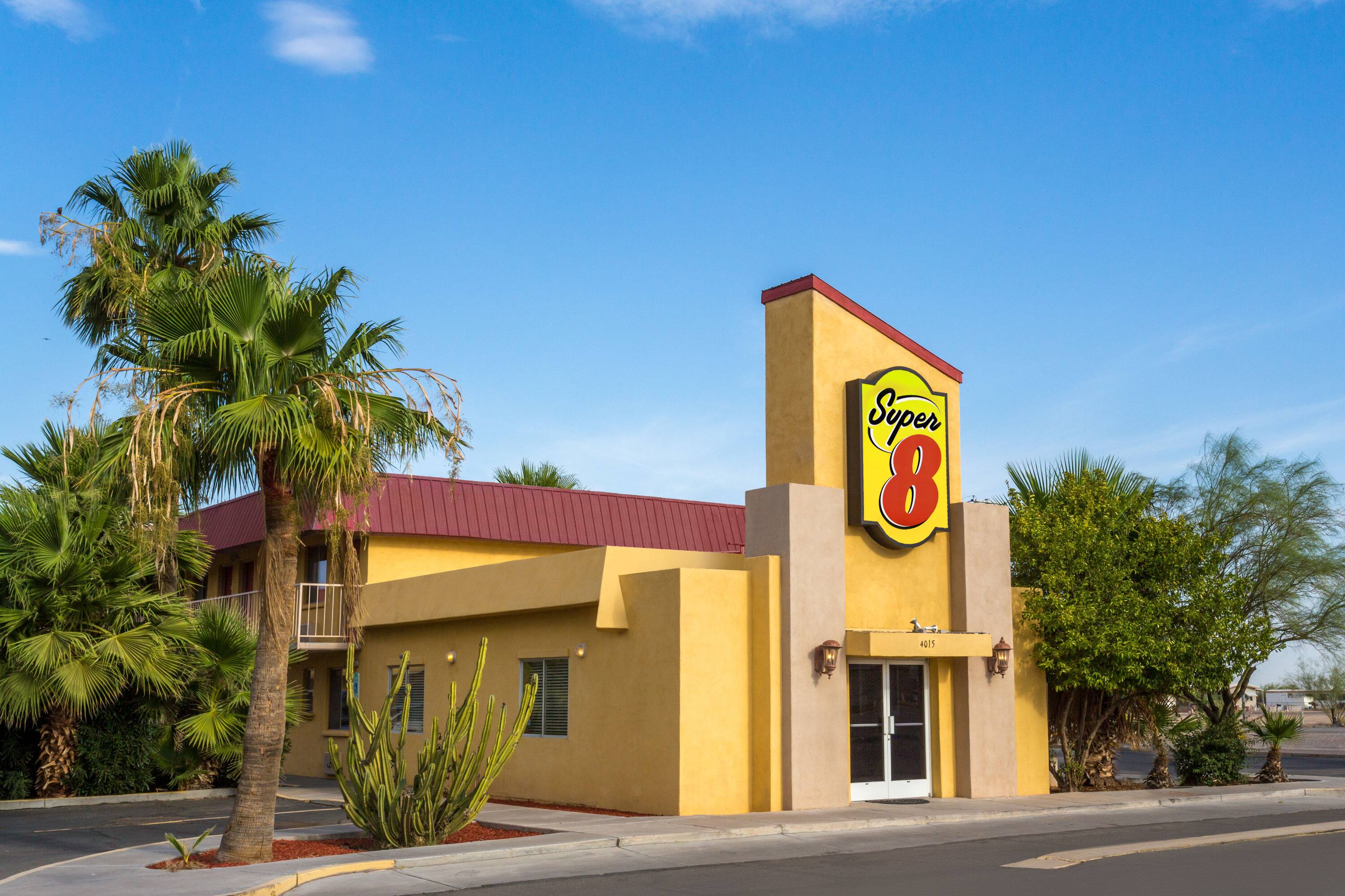 Super 8 By Wyndham Eloy Az Hotels