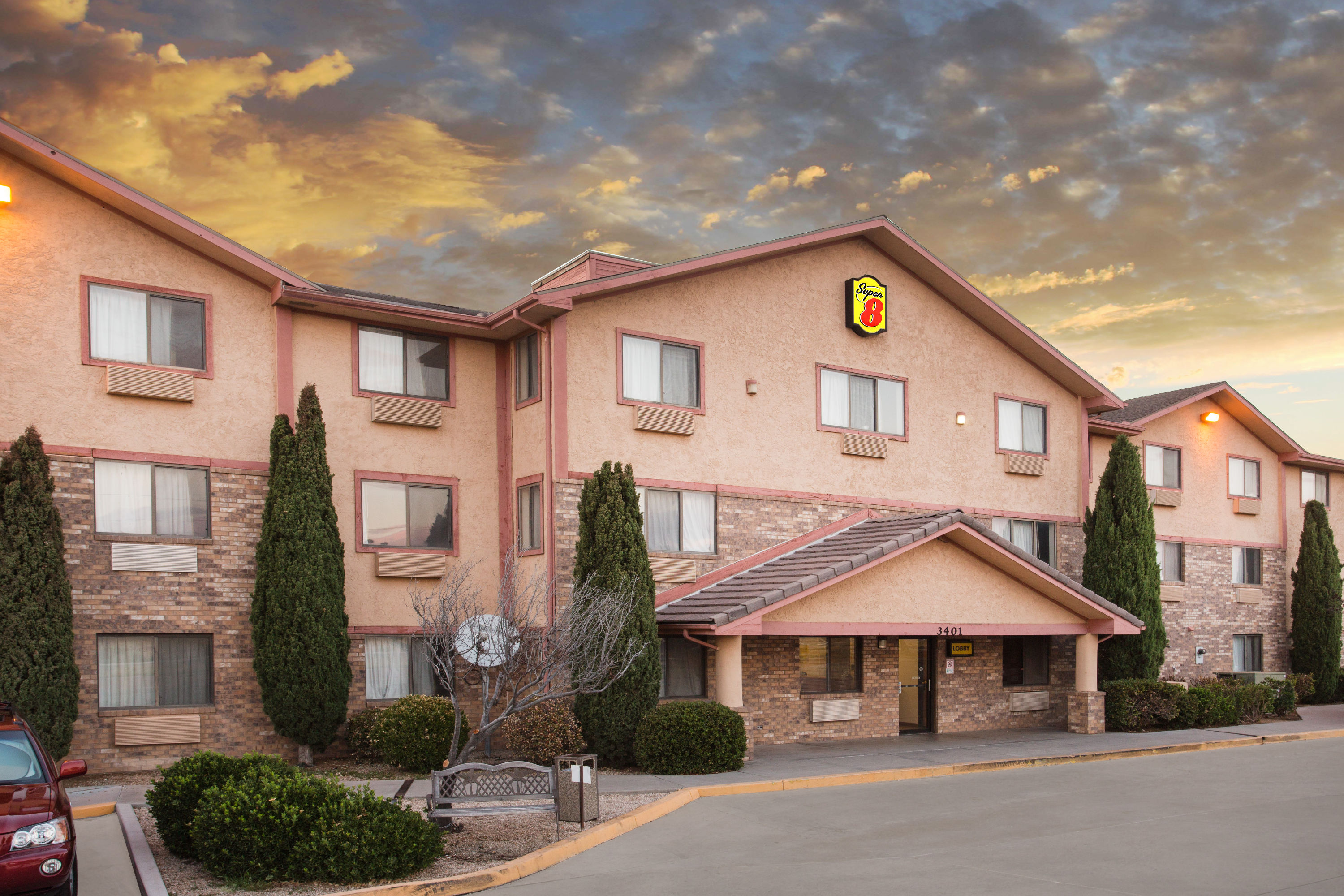 Super Wyndham Kingman Kingman  Hotels