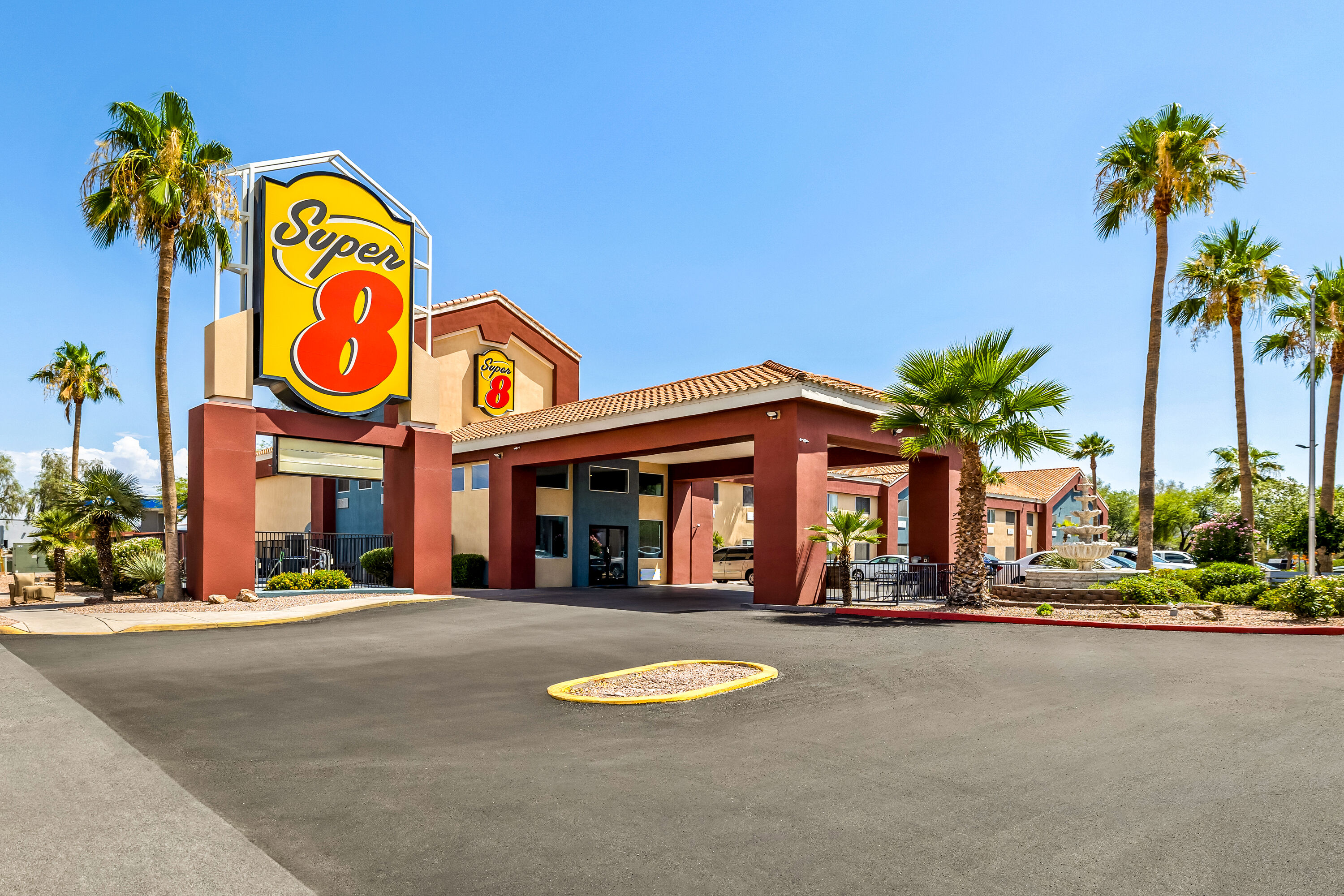 Exterior Day Image of Super 8 by Wyndham Marana/Tucson Area hotel in Marana, Arizona