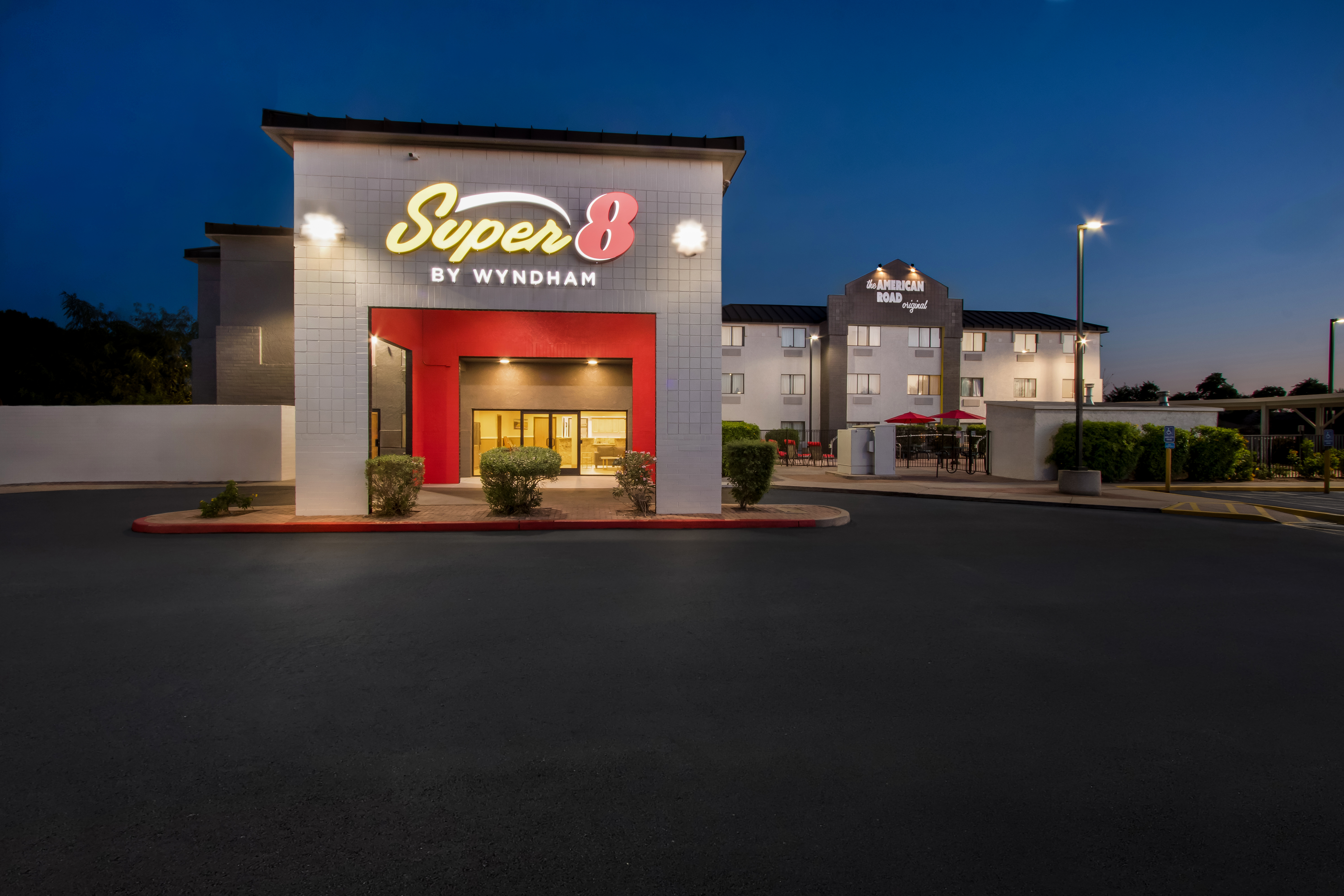 Exterior of Super 8 by Wyndham - Mesa/Gilbert hotel in Mesa, Arizona