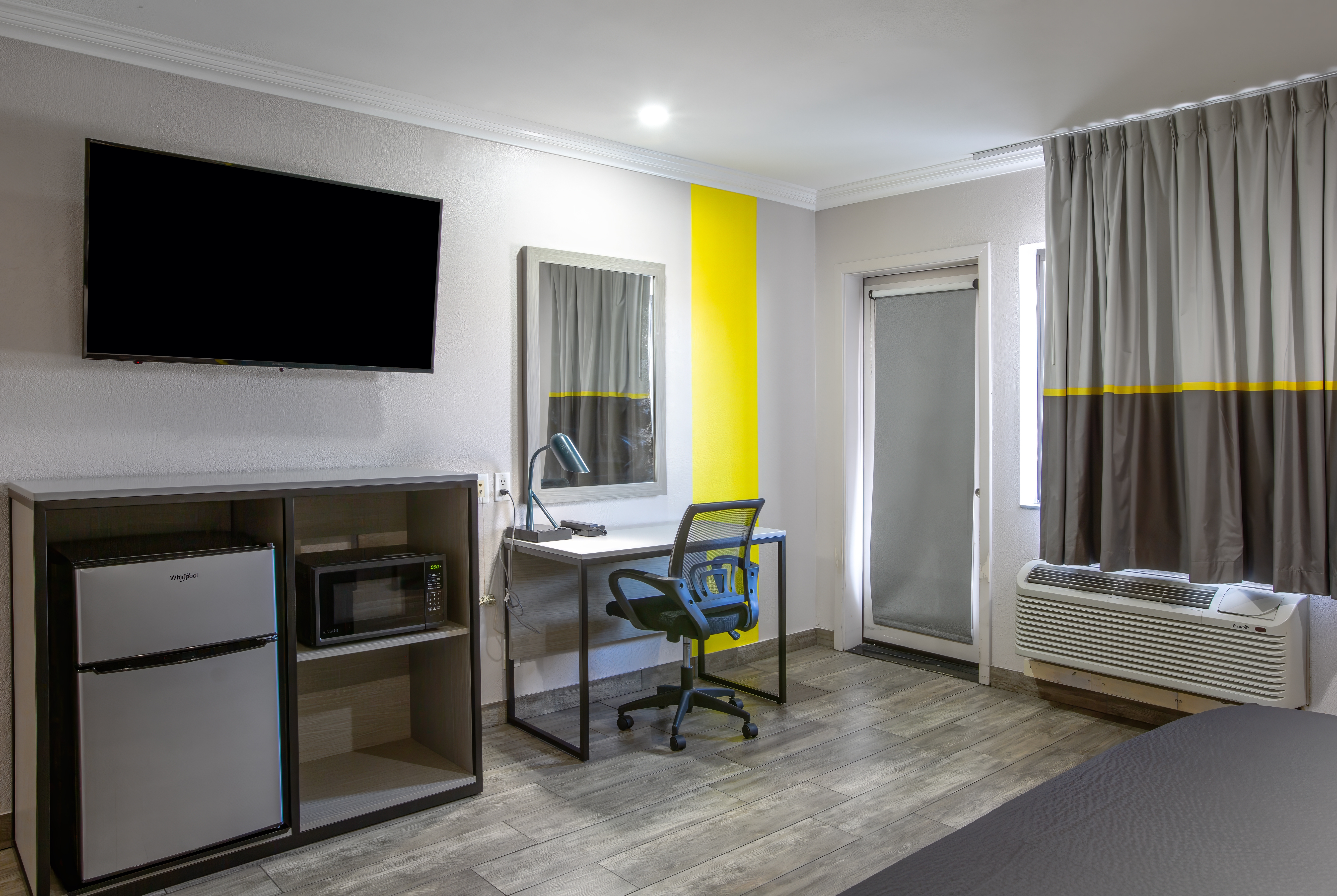 Guest room at the Super 8 by Wyndham Mesa Downtown Near Convention Center in Mesa, Arizona