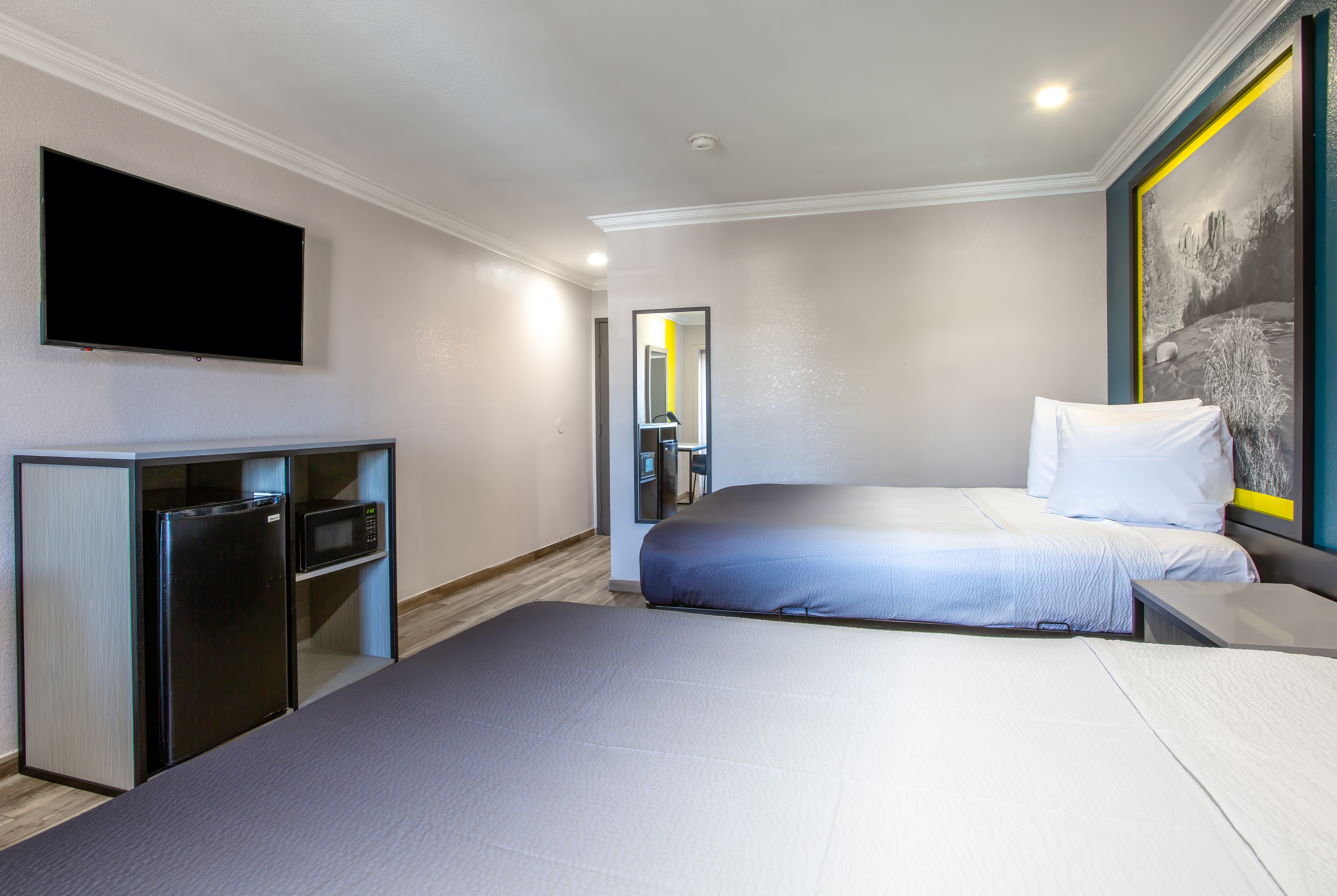 Guest room at the Super 8 by Wyndham Mesa Downtown Near Convention Center in Mesa, Arizona