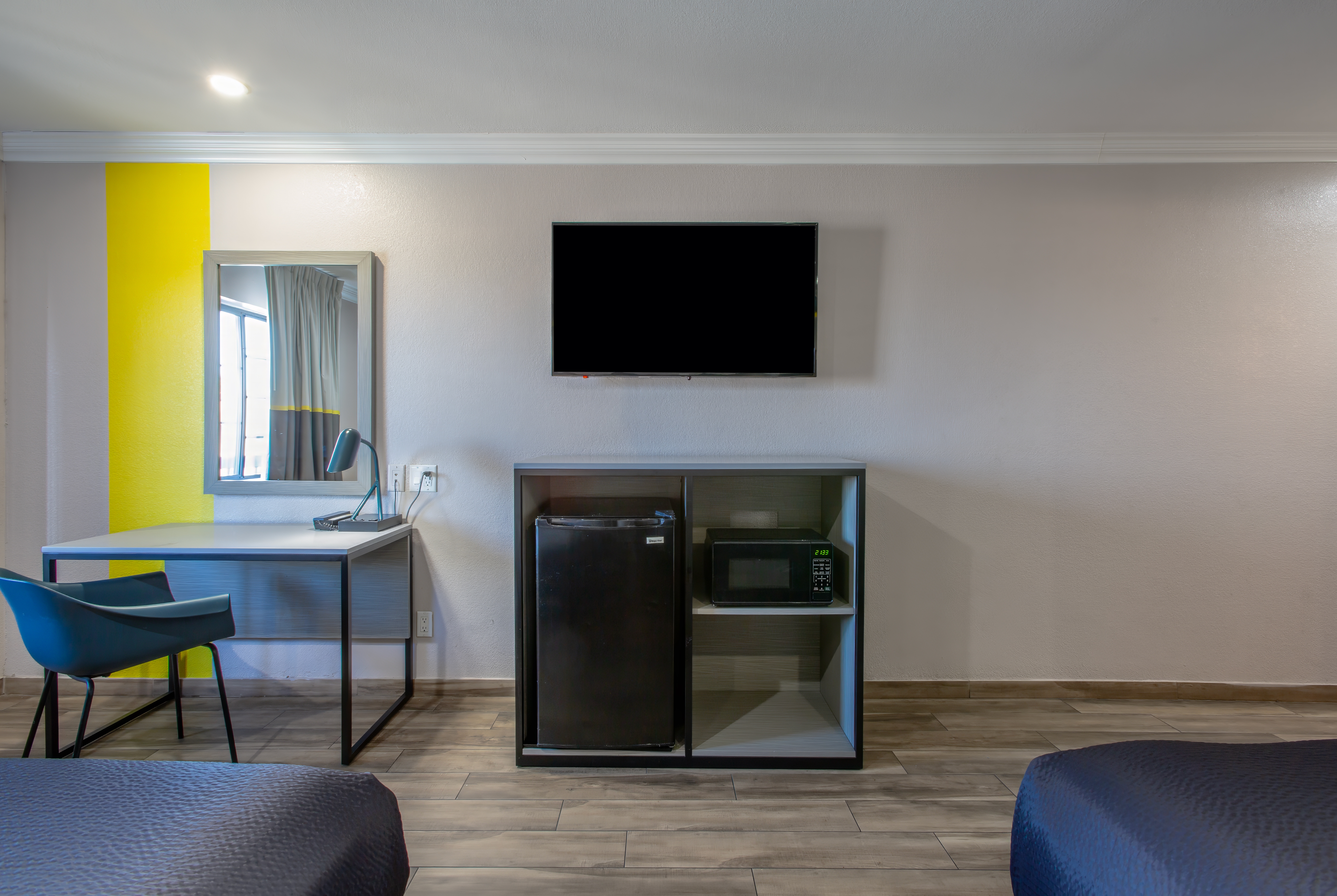 Guest room at the Super 8 by Wyndham Mesa Downtown Near Convention Center in Mesa, Arizona