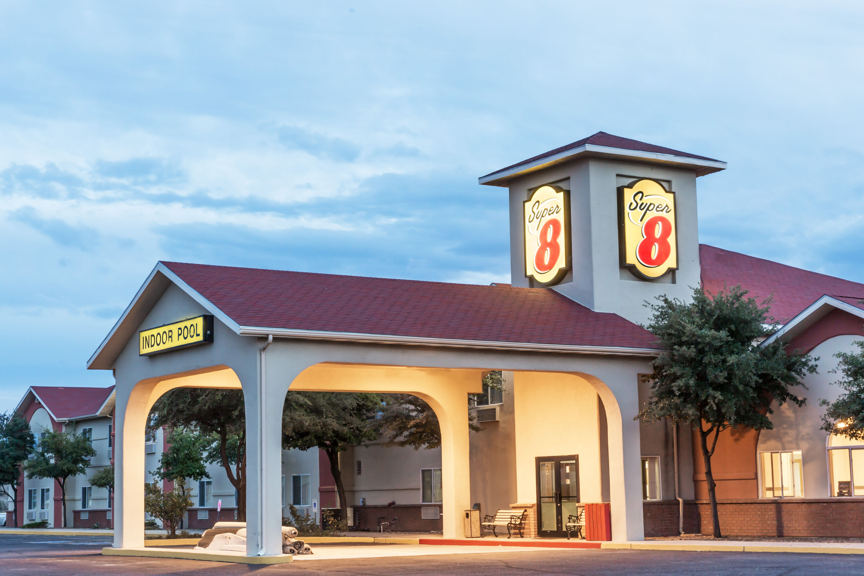 Exterior of Super 8 by Wyndham Willcox hotel in Willcox, Arizona