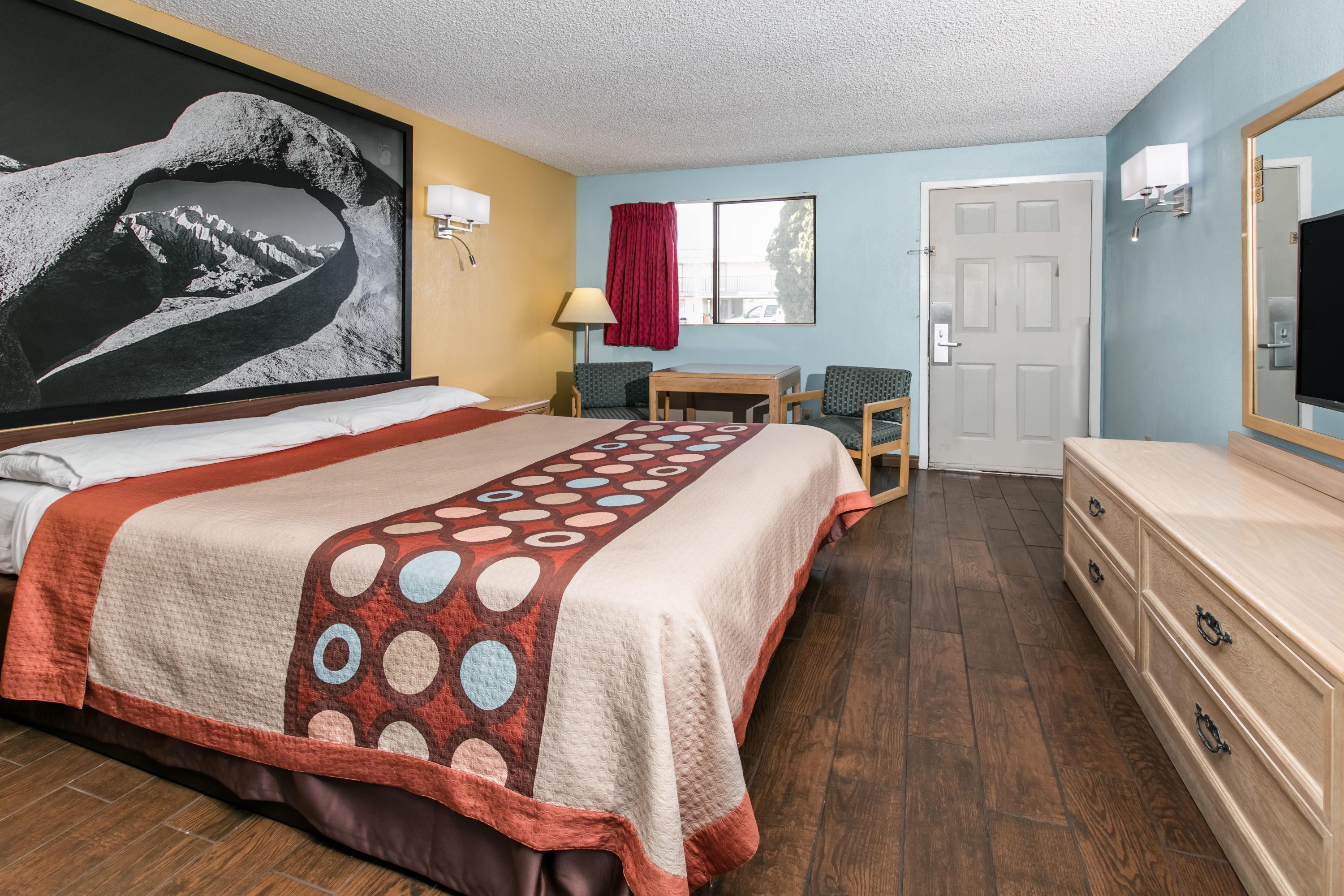 Super 8 By Wyndham Bishop