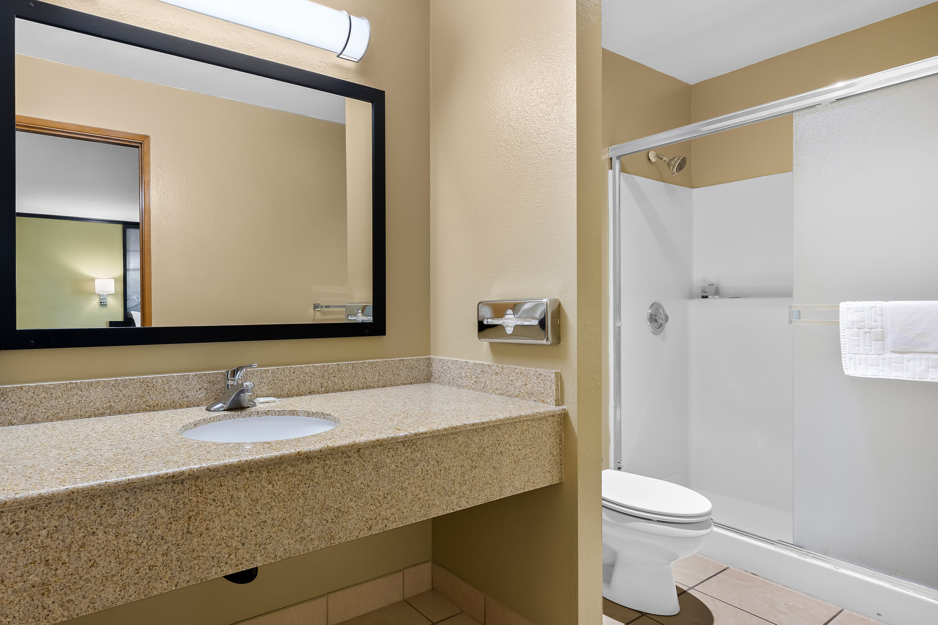 Guest room bath at the Super 8 by Wyndham Crescent City in Crescent City, California