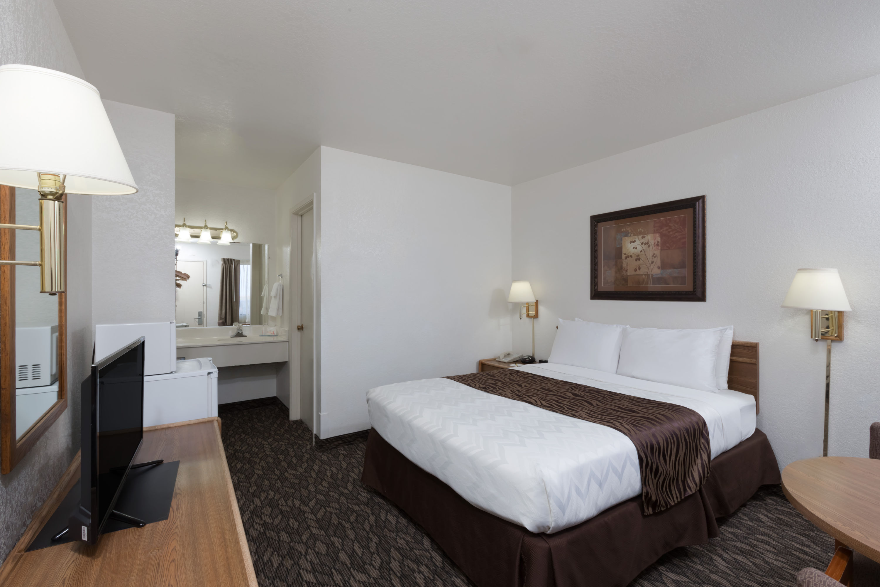 Guest room at the Super 8 by Wyndham Fort Bragg in Fort Bragg, California