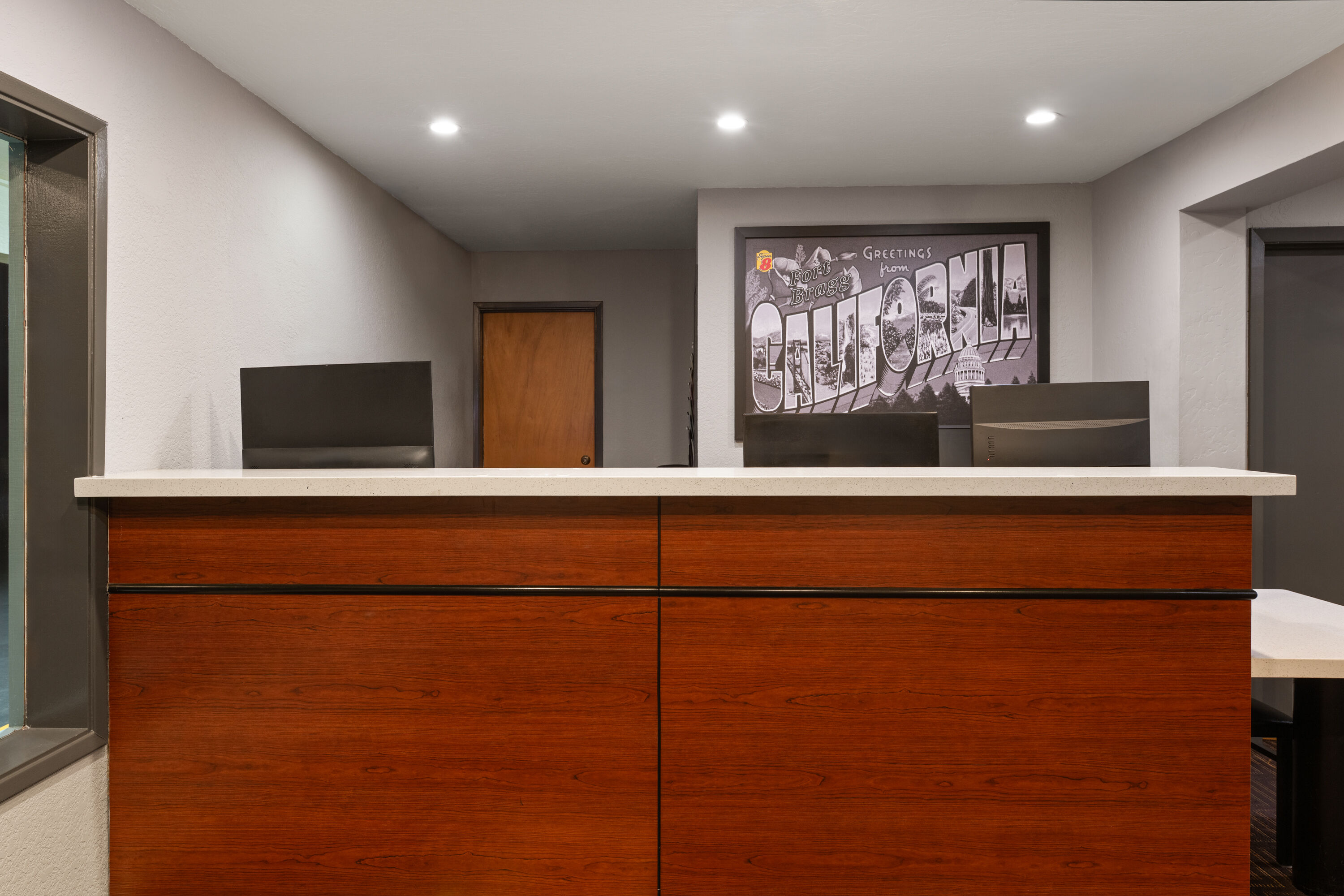 Super 8 by Wyndham Fort Bragg reception in Fort Bragg, California