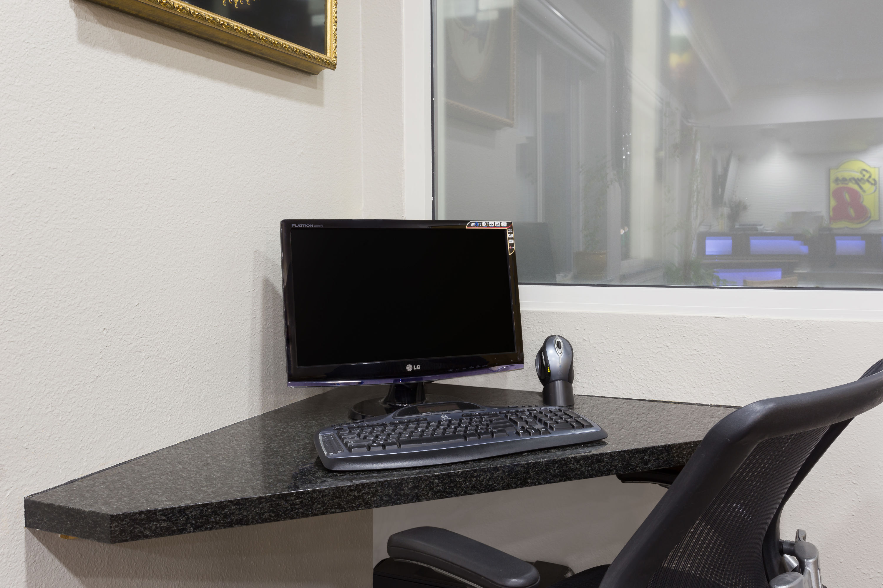 Super 8 by Wyndham Fortuna business center in Fortuna, California