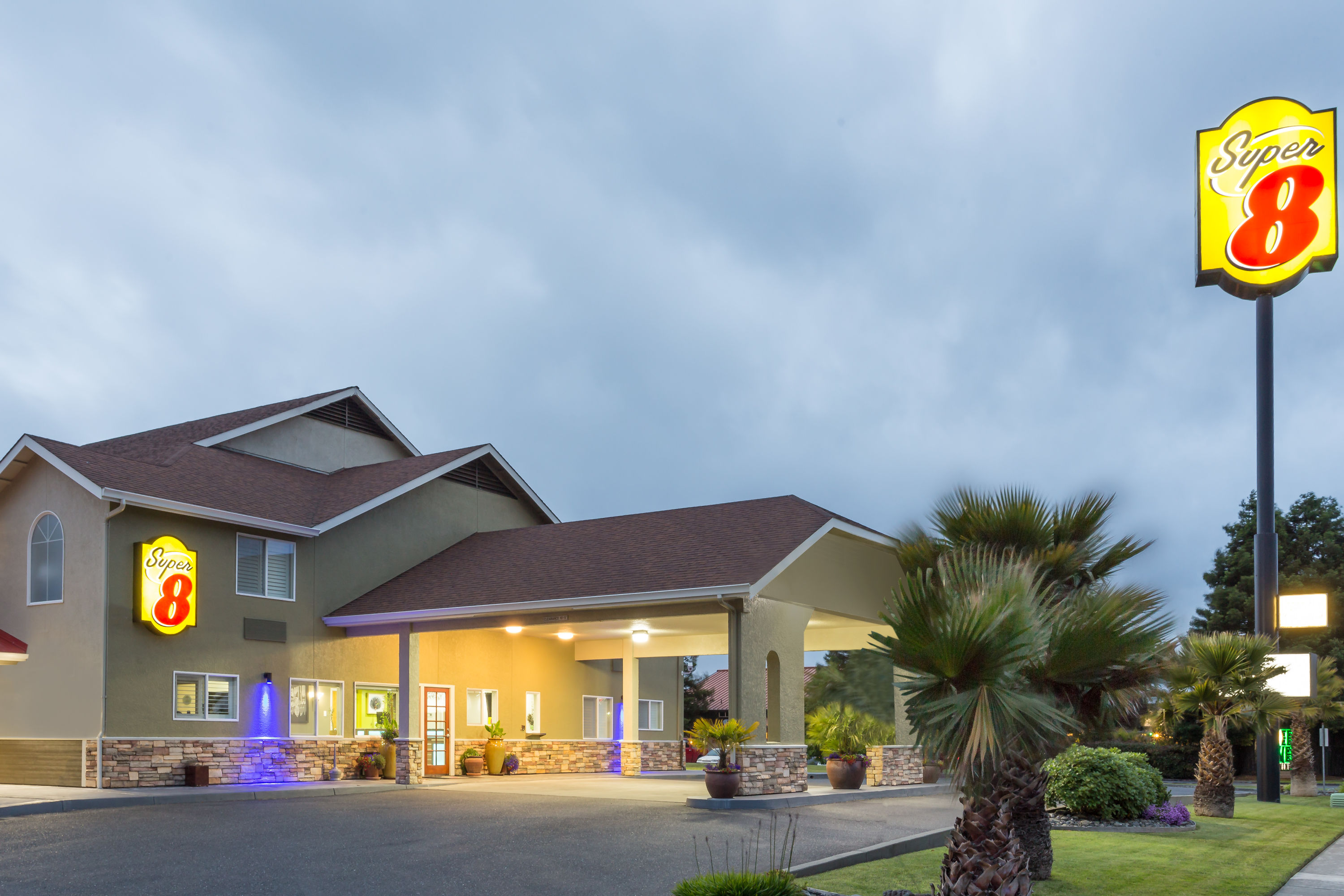 Exterior Dusk Image of Super 8 by Wyndham Fortuna hotel in Fortuna, California