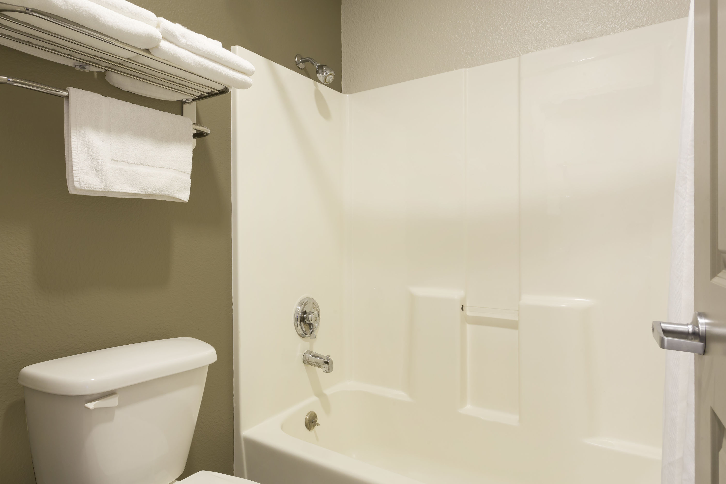 Guest room at the Super 8 by Wyndham Fortuna in Fortuna, California