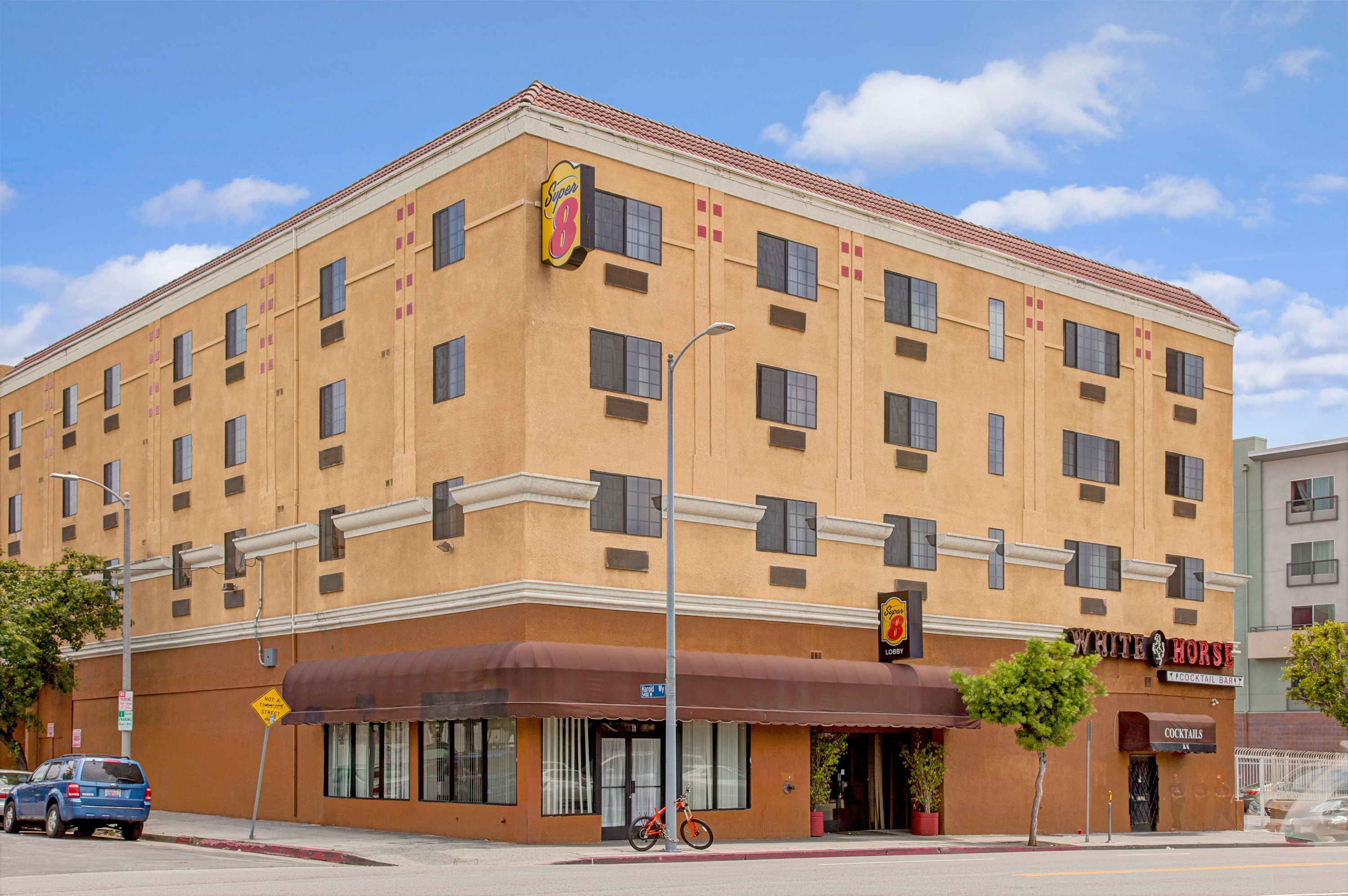 Exterior of Super 8 by Wyndham Hollywood/LA Area hotel in Hollywood, California