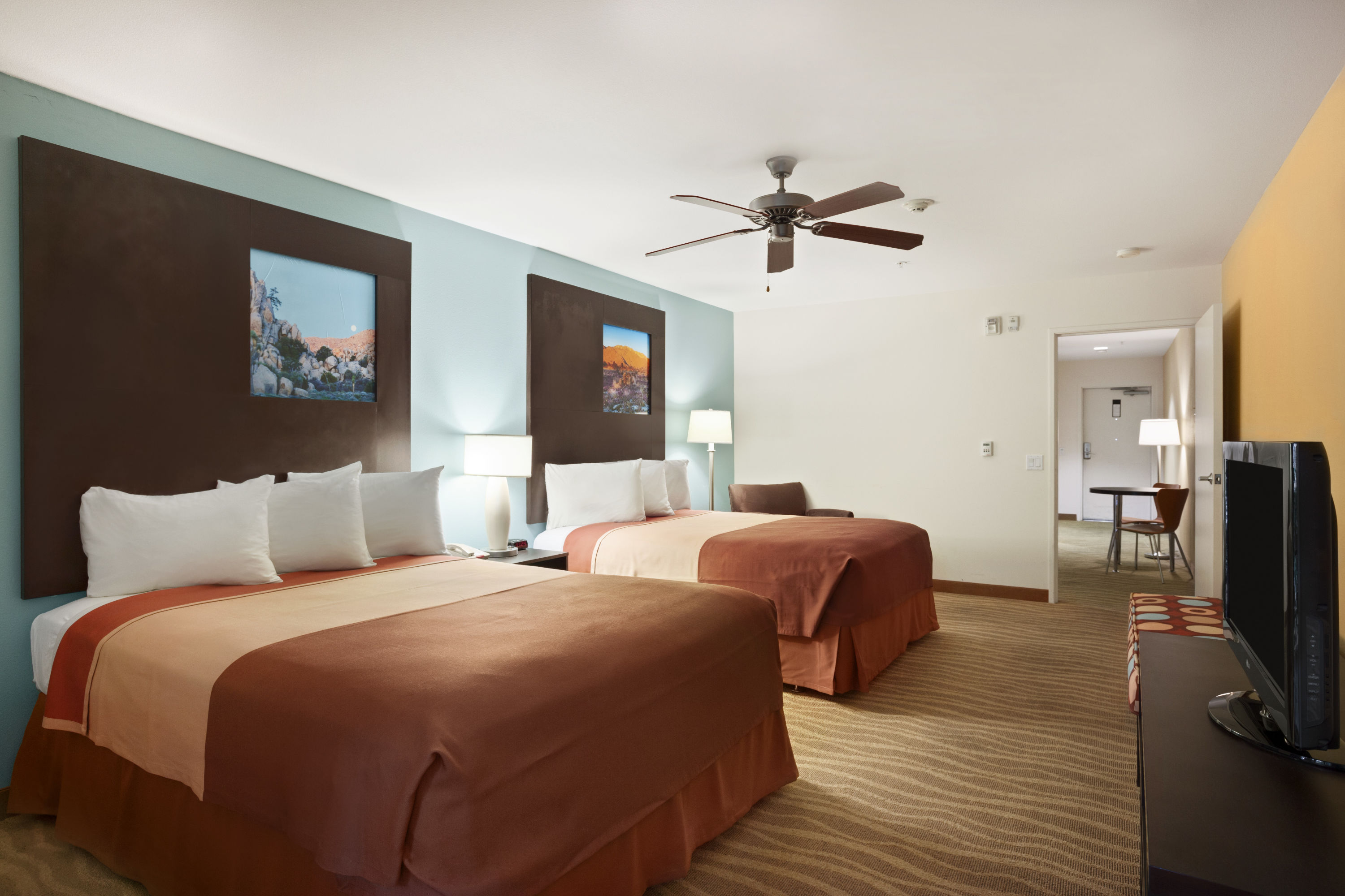 Super 8 By Wyndham Indio Indio Ca Hotels