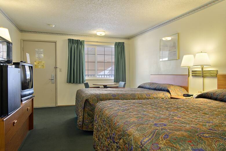 Guest room at the Super 8 Marysville/Yuba City Area in Marysville, California