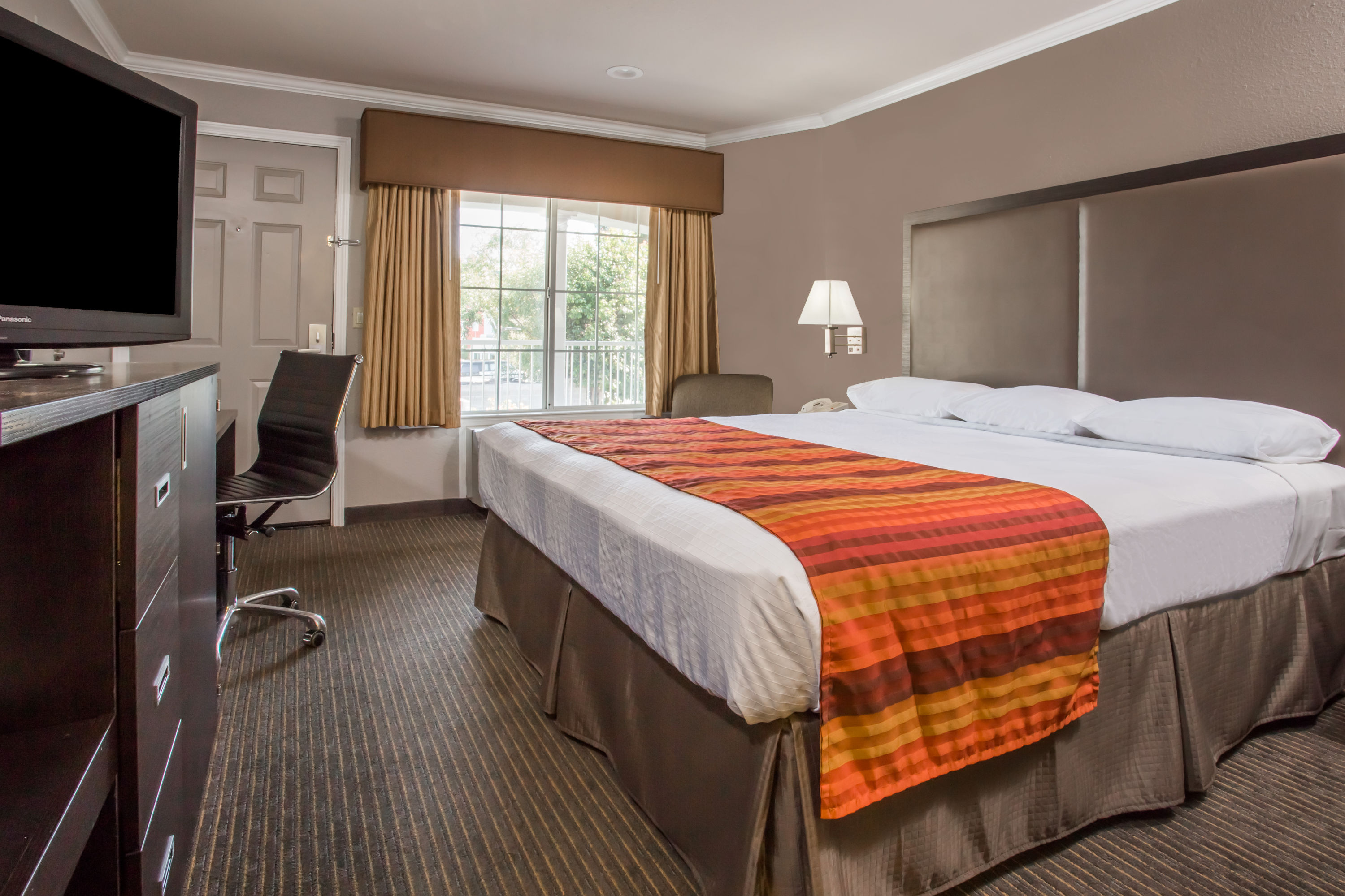 Guest room at the Super 8 by Wyndham Mountain View in Mountain View, California