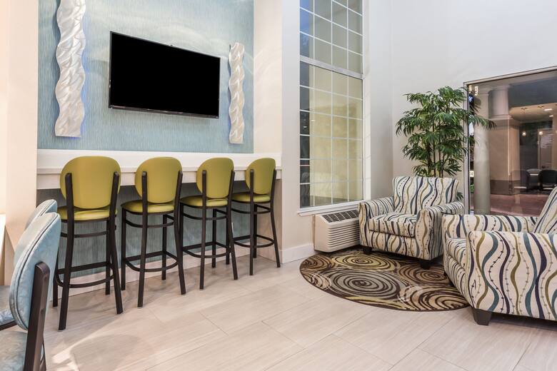 Super 8 Mountain View hotel lobby in Mountain View, California