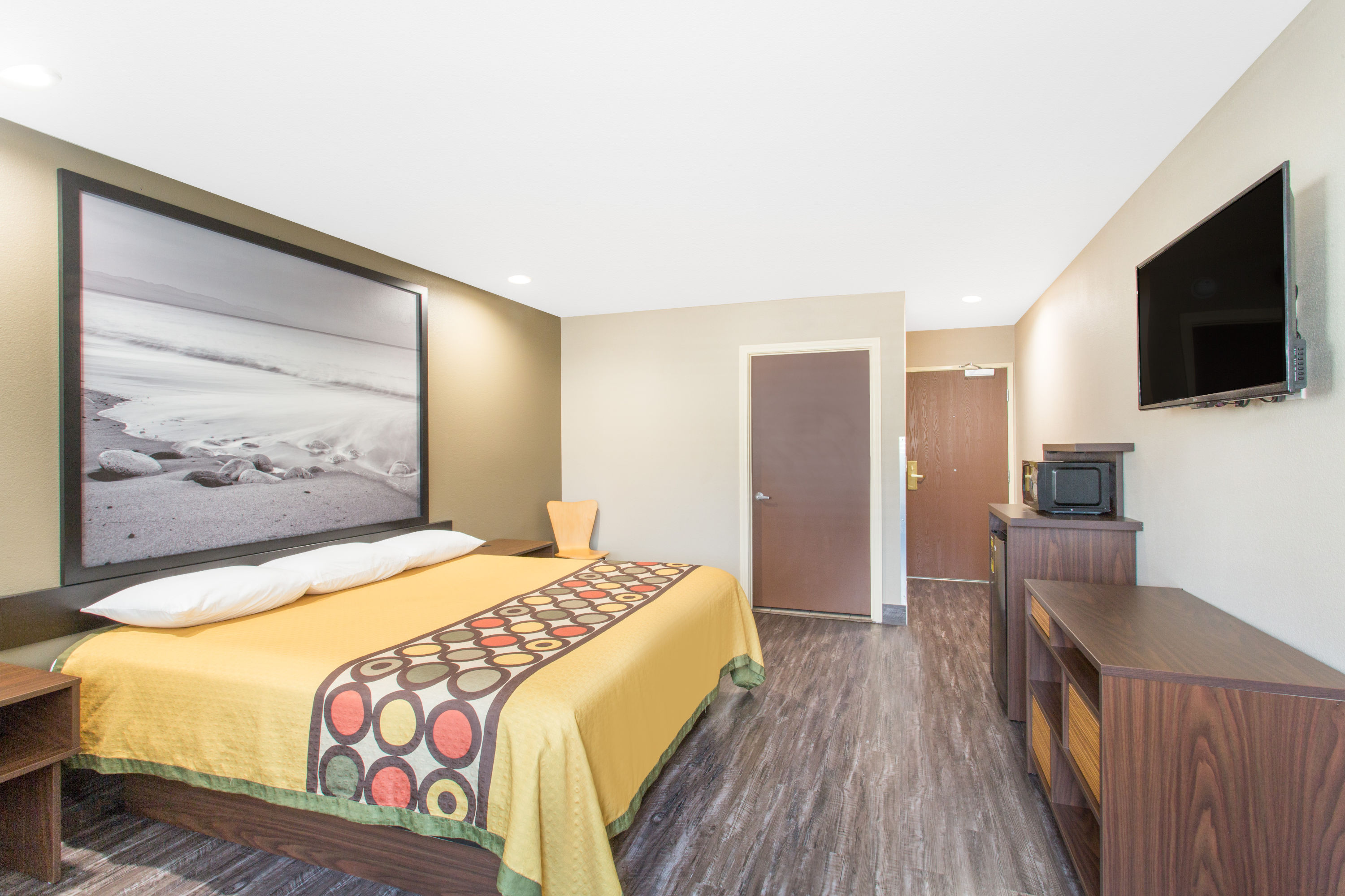 Guest room at the Super 8 by Wyndham National City Chula Vista in National City, California
