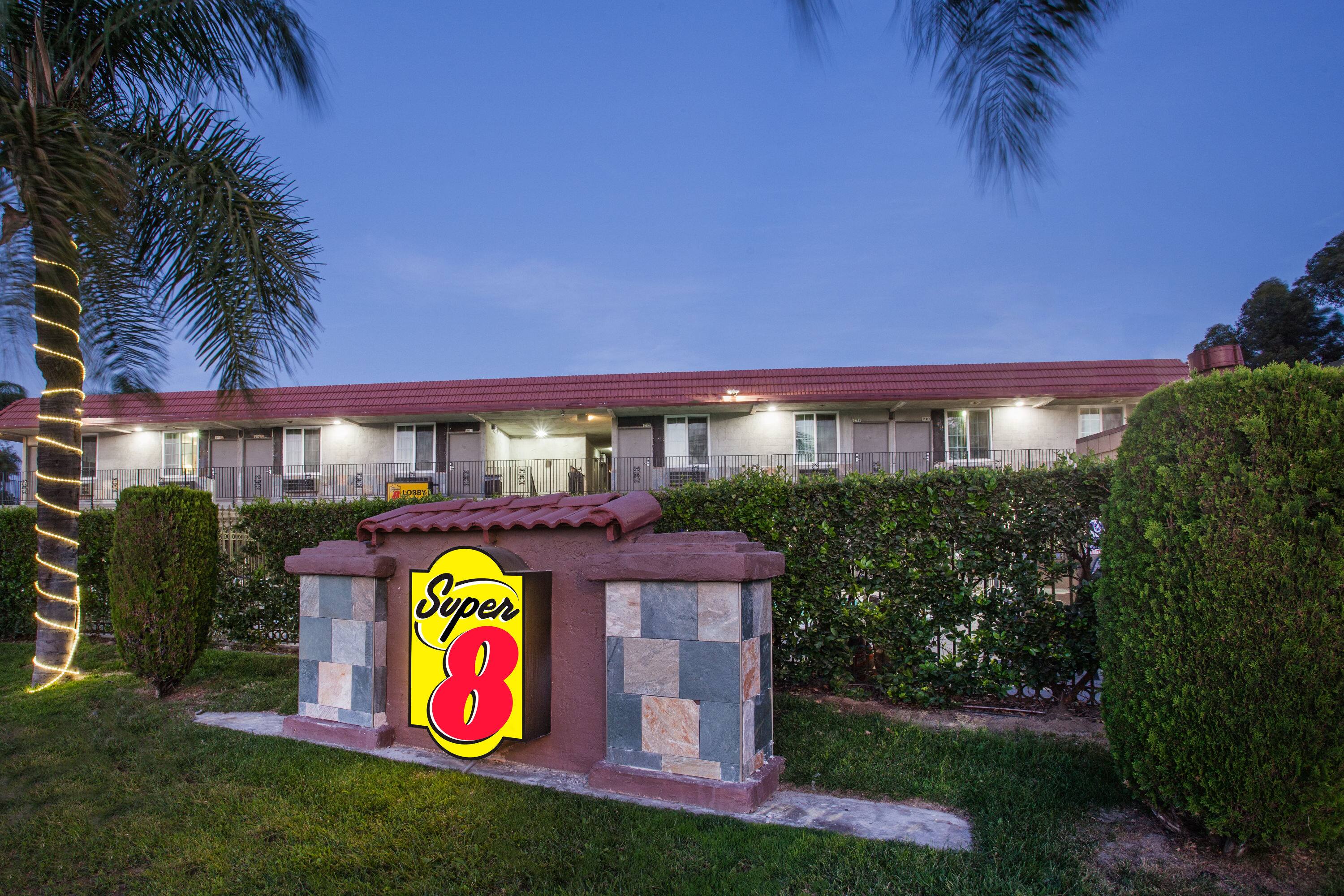 Super 8 by Wyndham Redlands/San Bernardino in San Bernardino, United States
