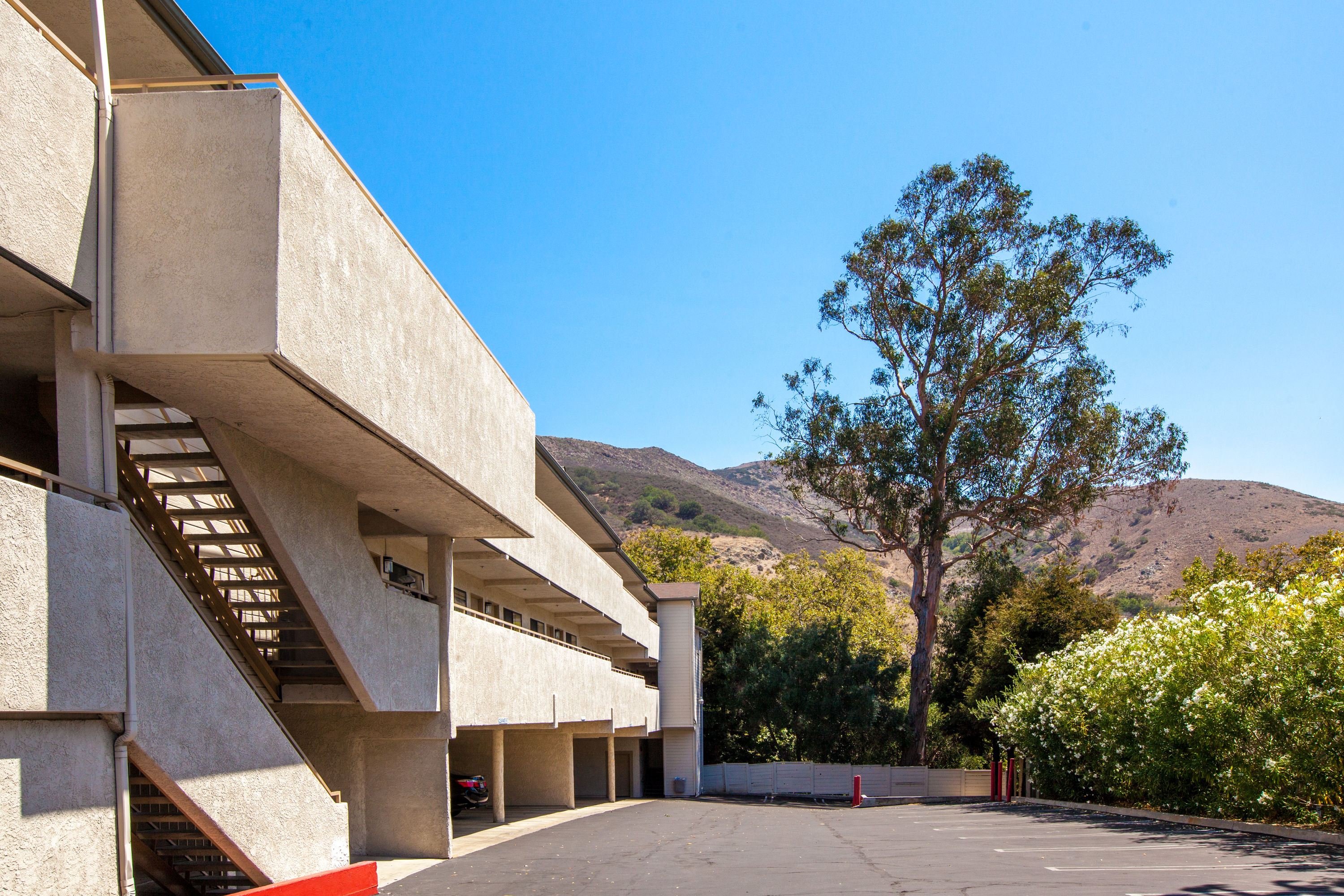 Super 8 by Wyndham San Luis Obispo San Luis Obispo, CA Hotels