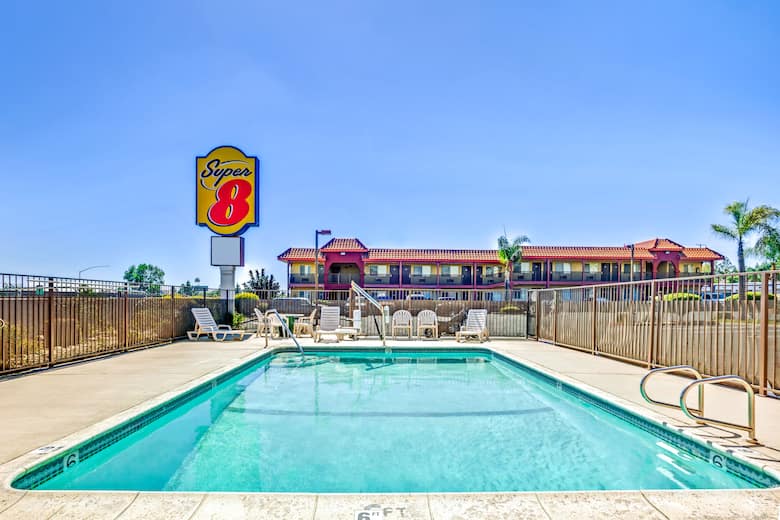 Super 8 Upland Ontario Ca Hotels 91786 Pool At The Super 8 Upland Ontario Ca In California