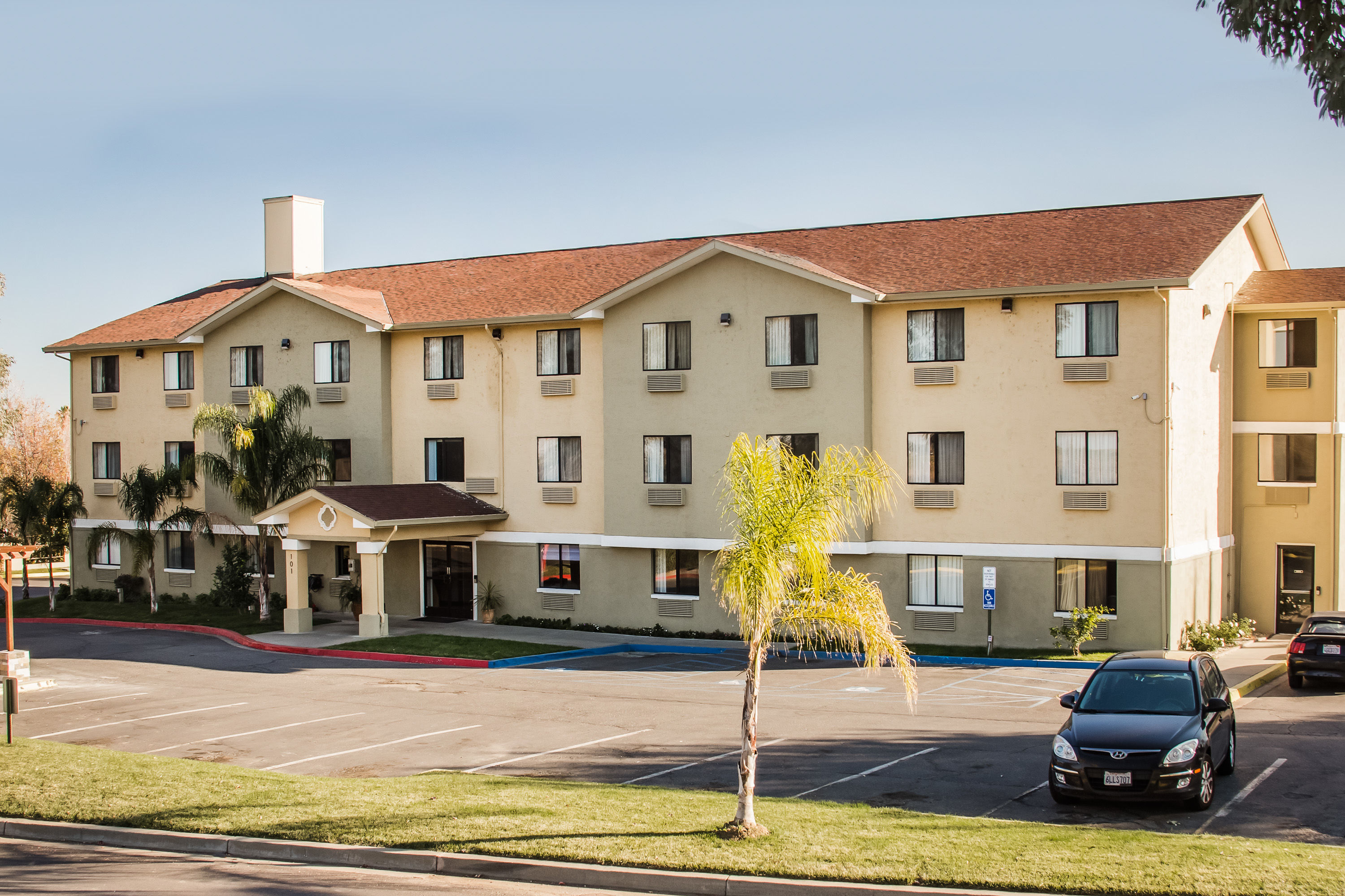 Super 8 By Wyndham Vacaville Vacaville Ca Hotels