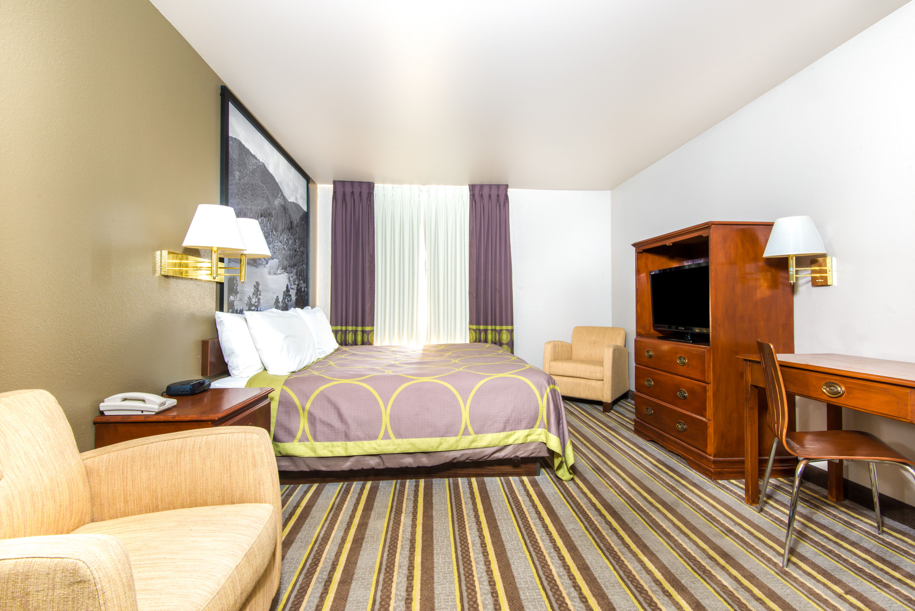 Guest room at the Super 8 by Wyndham Buena Vista in Buena Vista, Colorado