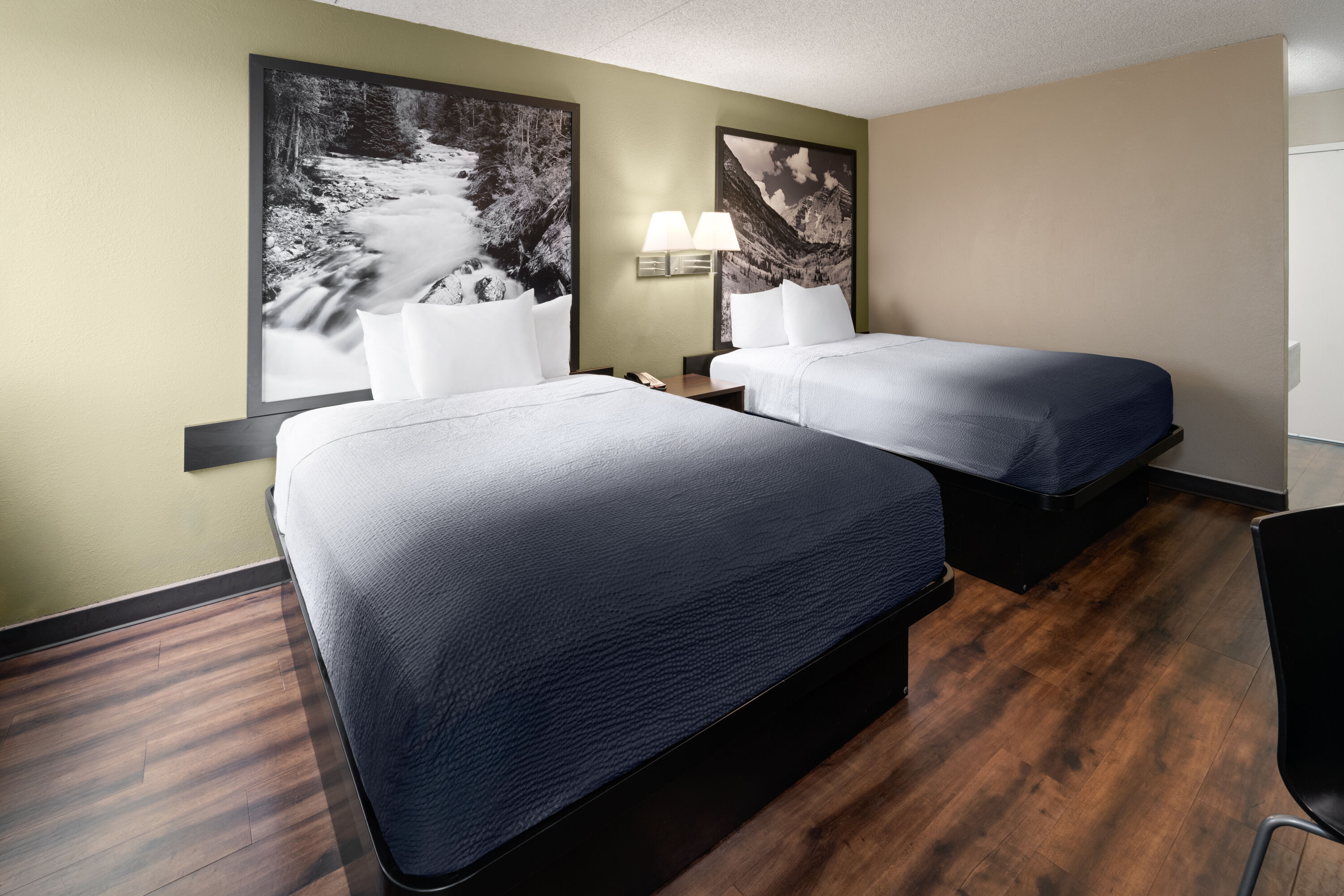 Guest room at the Super 8 by Wyndham Colo. Sprs. Garden Of The Gods in Colorado Springs, Colorado