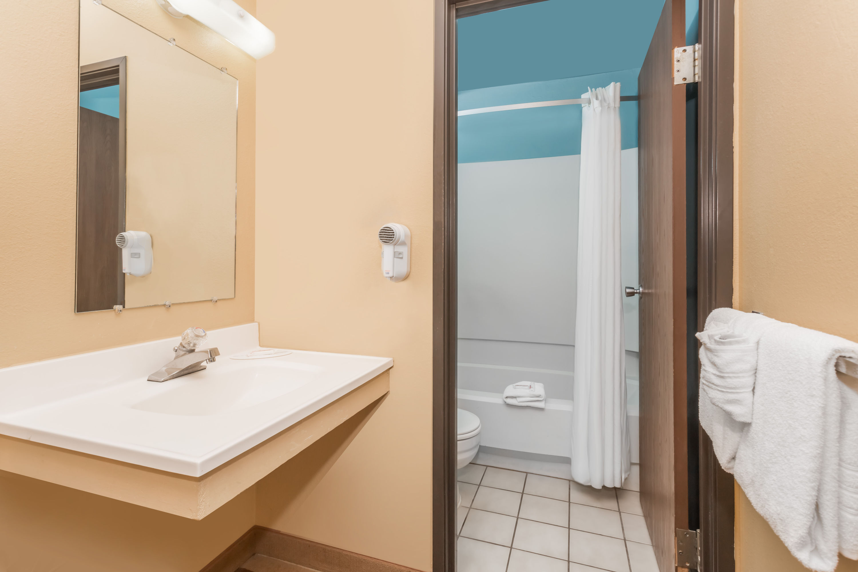Guest room bath at the Super 8 by Wyndham Dillon/Breckenridge Area in Dillon, Colorado