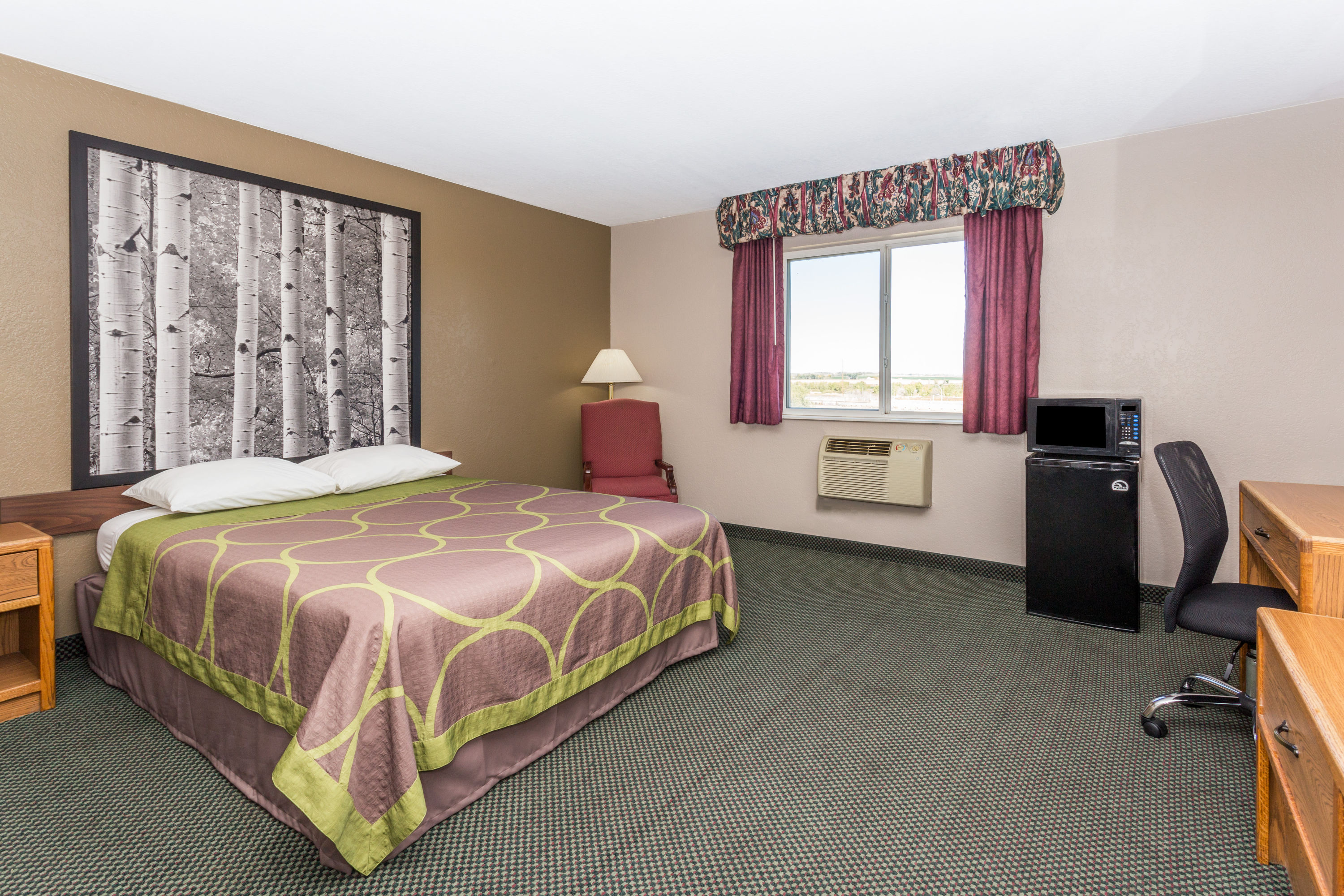 Super 8 by Wyndham Ft. Fort CO Hotels