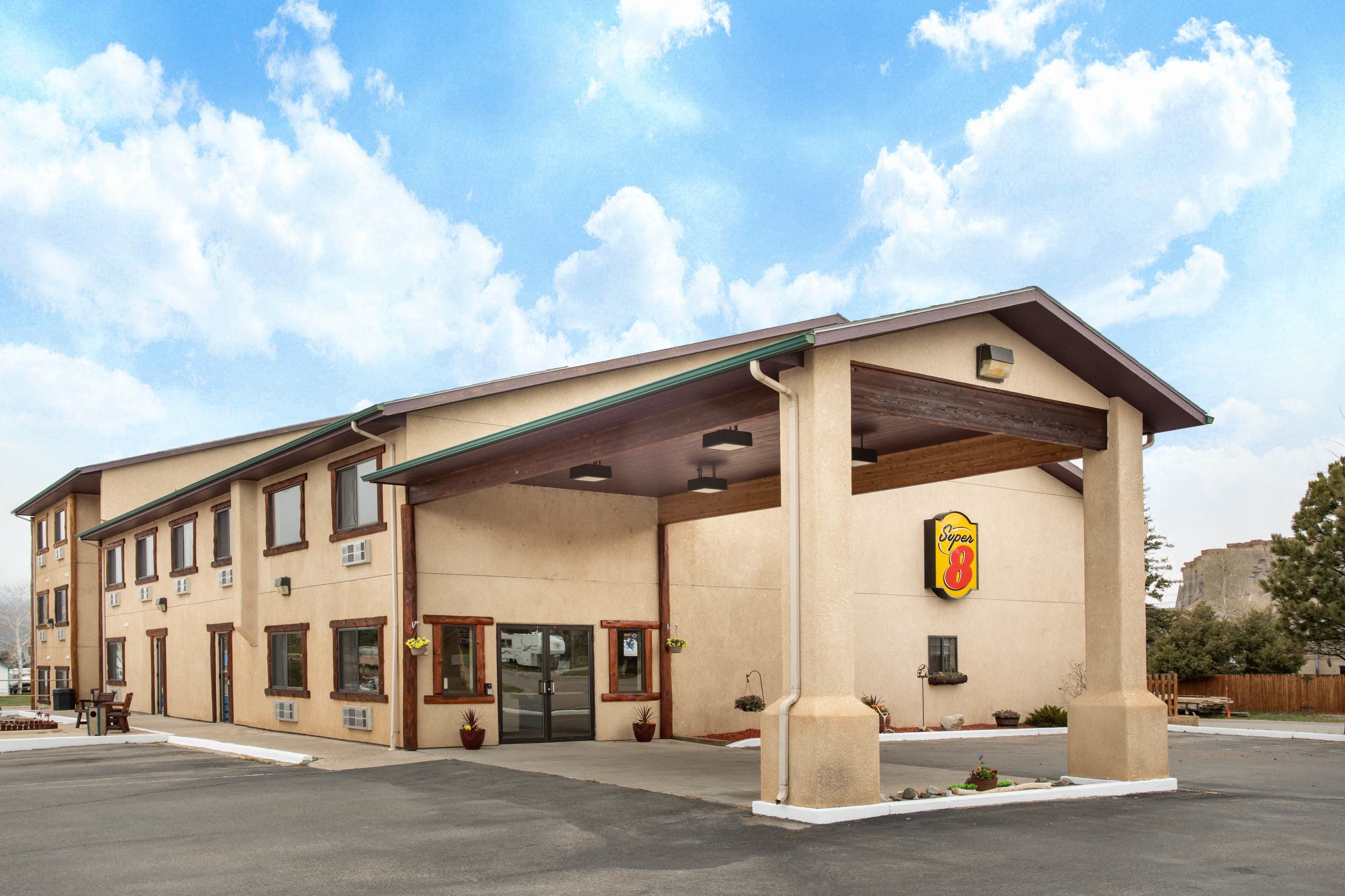 Super 8 by Wyndham Kremmling Kremmling, CO Hotels