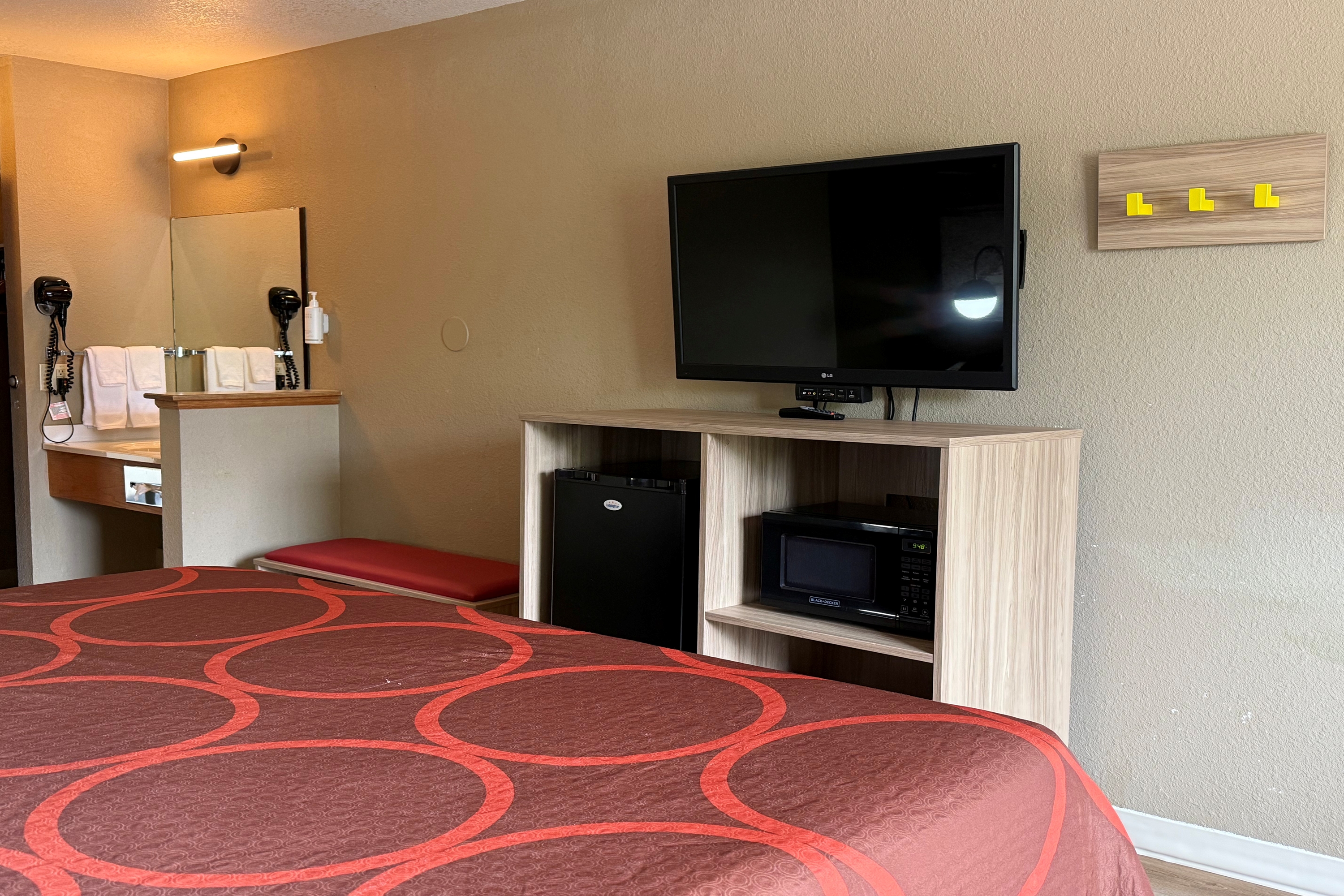 Guest room at the Super 8 by Wyndham Kremmling in Kremmling, Colorado