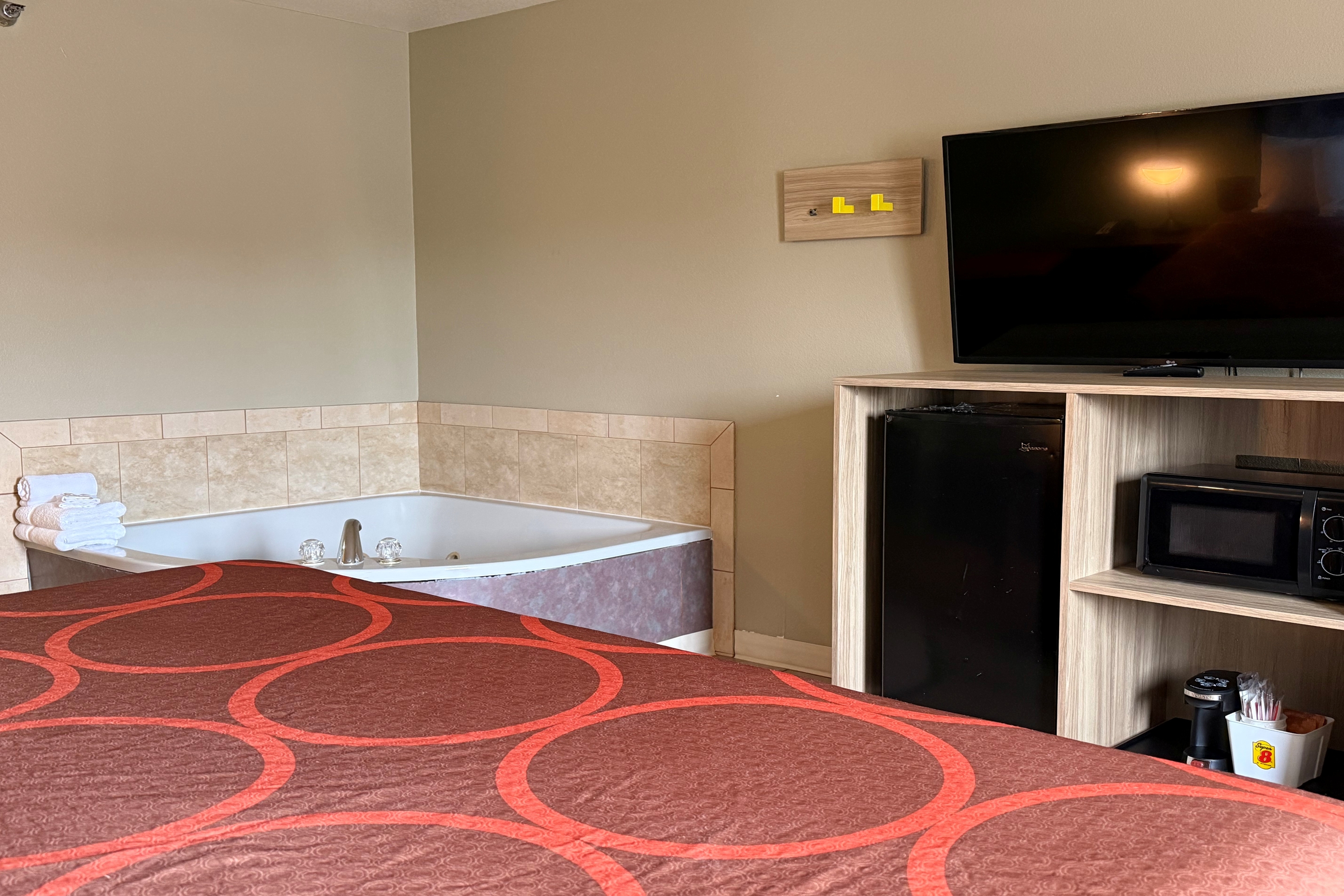 Guest room at the Super 8 by Wyndham Kremmling in Kremmling, Colorado