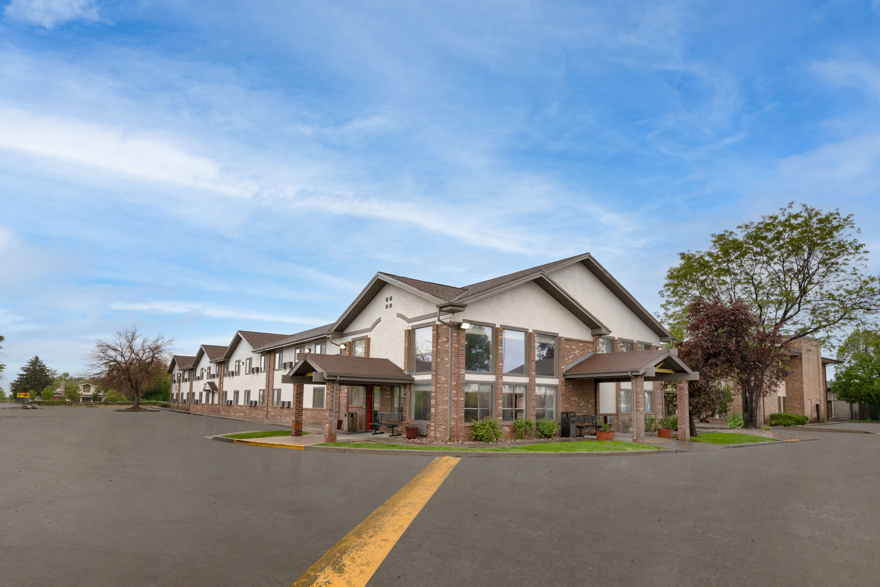 Exterior Day Image of Super 8 by Wyndham Longmont/Twin Peaks hotel in Longmont, Colorado