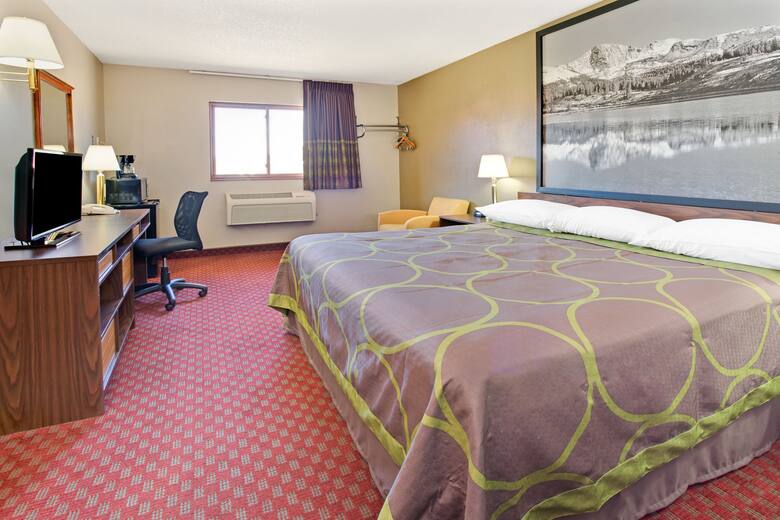 Guest room at the Super 8 Longmont/Del Camino in Longmont, Colorado