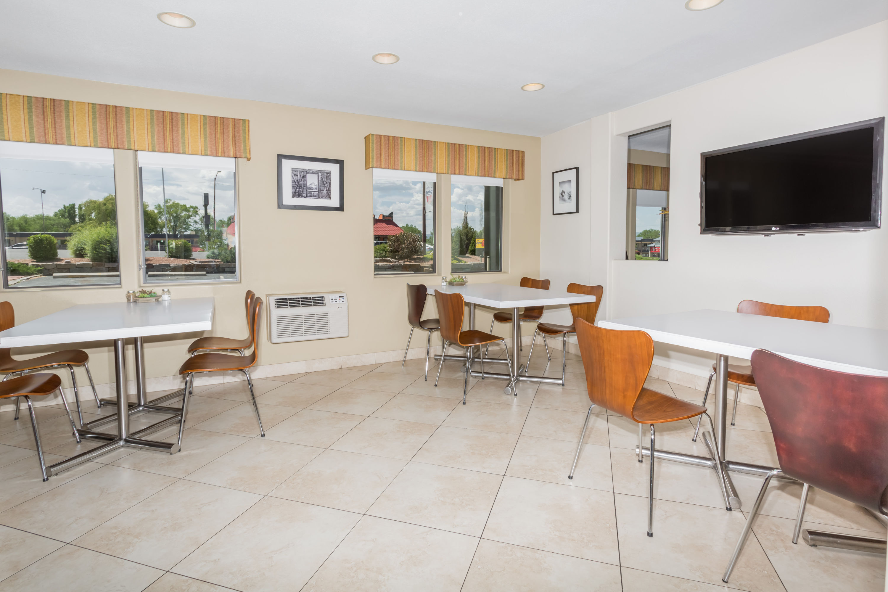 Free breakfast at Super 8 by Wyndham Montrose in Montrose, Colorado